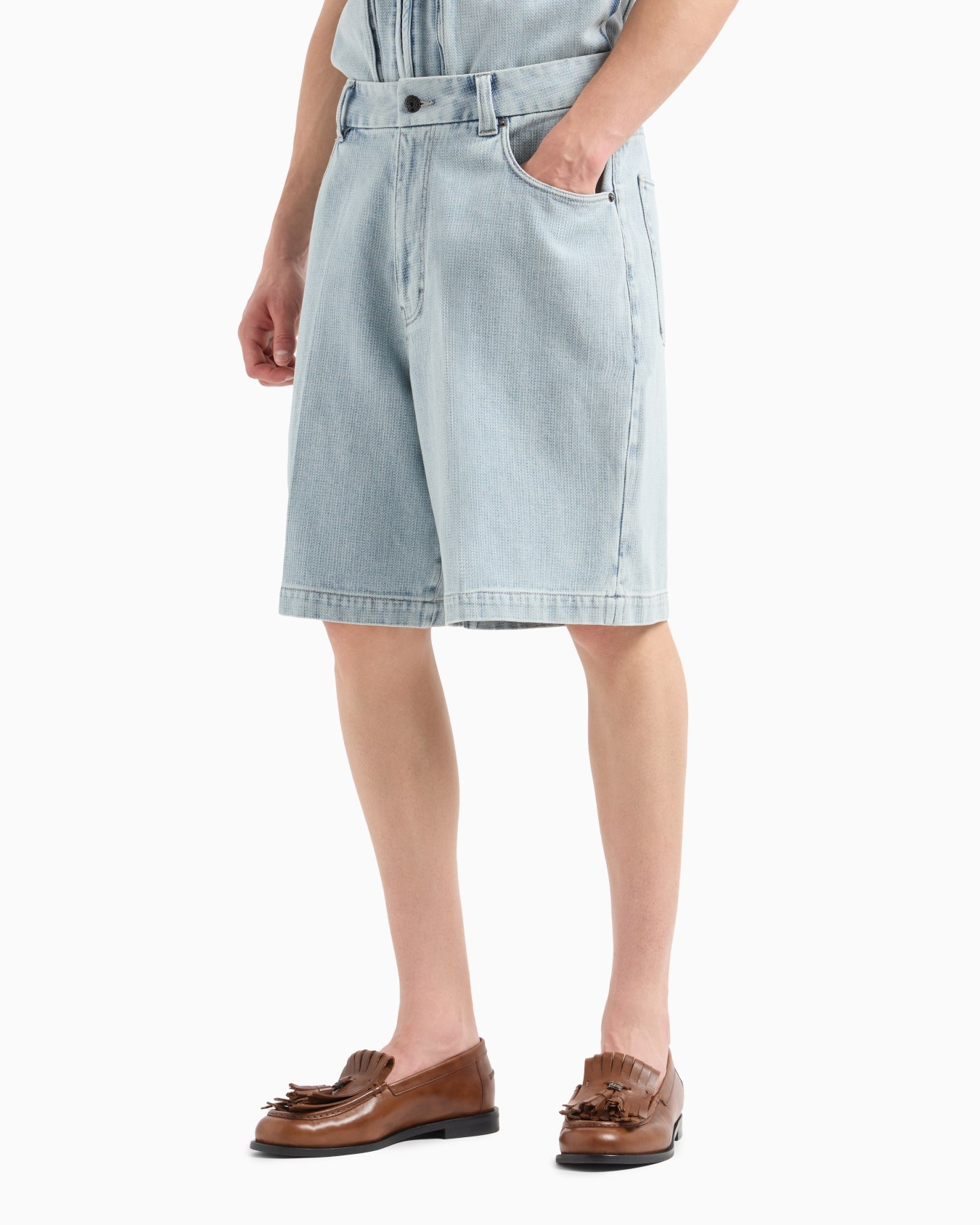 Five-pocket denim-effect dobby fabric Bermuda shorts Slide 4