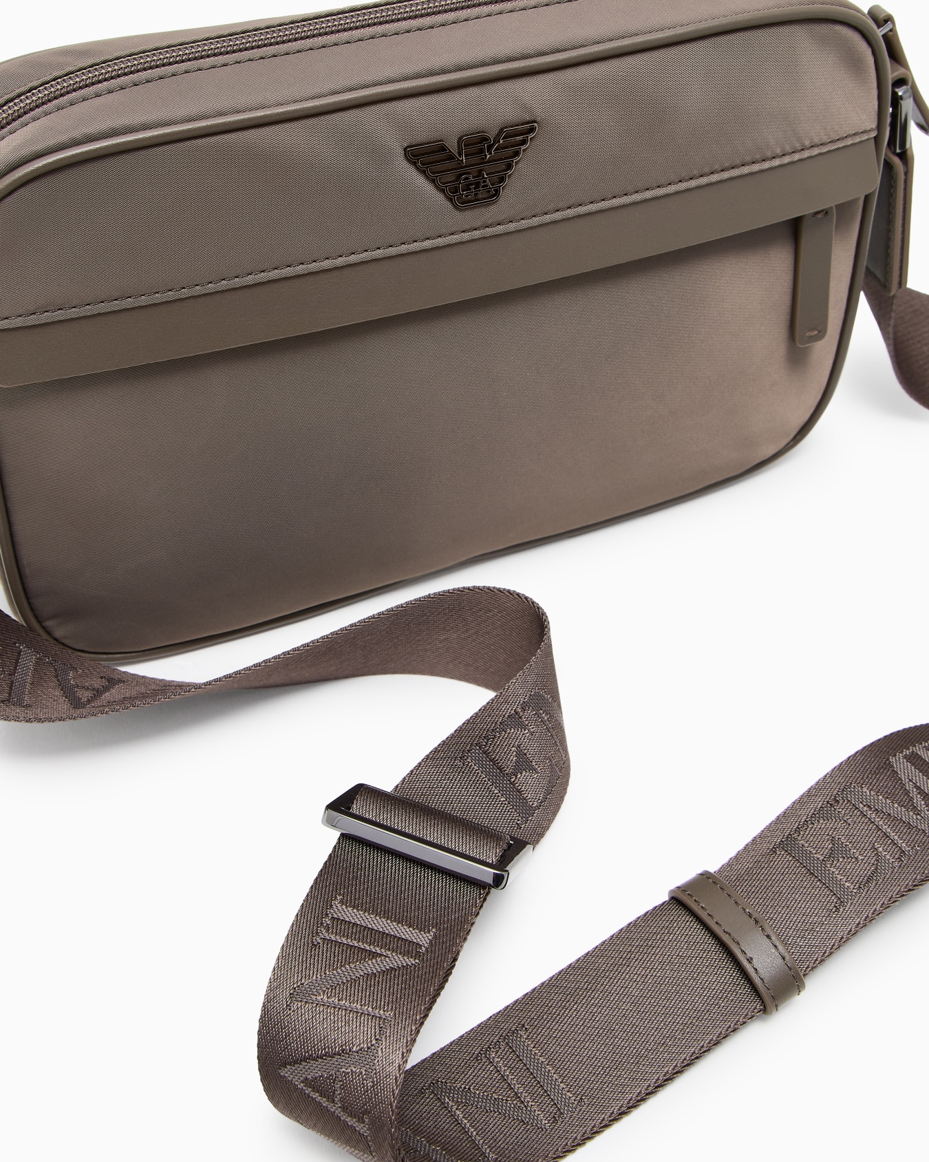 Bolso bandolera de nailon reciclado ASV Diapositiva 4