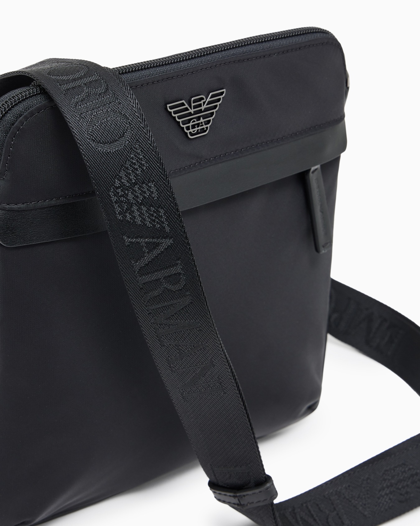 ASV recycled-nylon flat shoulder bag Slide 4