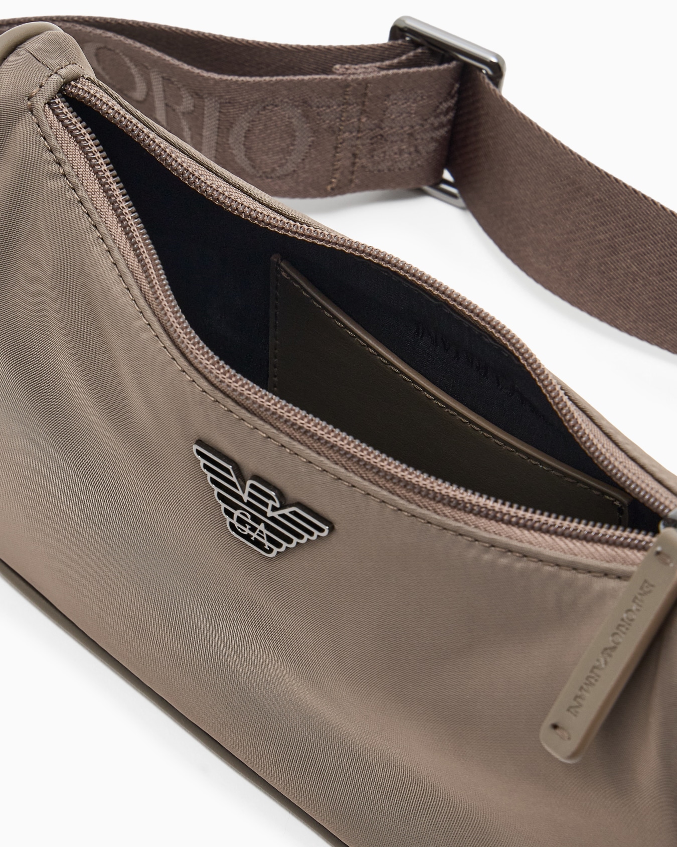 Bolso de hombro en nailon reciclado ASV Diapositiva 3