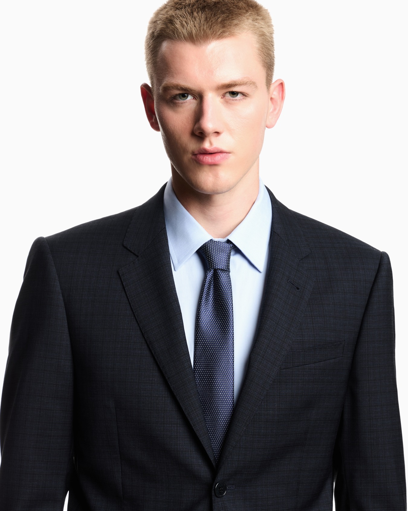 Single-breasted suit made of tropical light wool with a check motif Slide 3