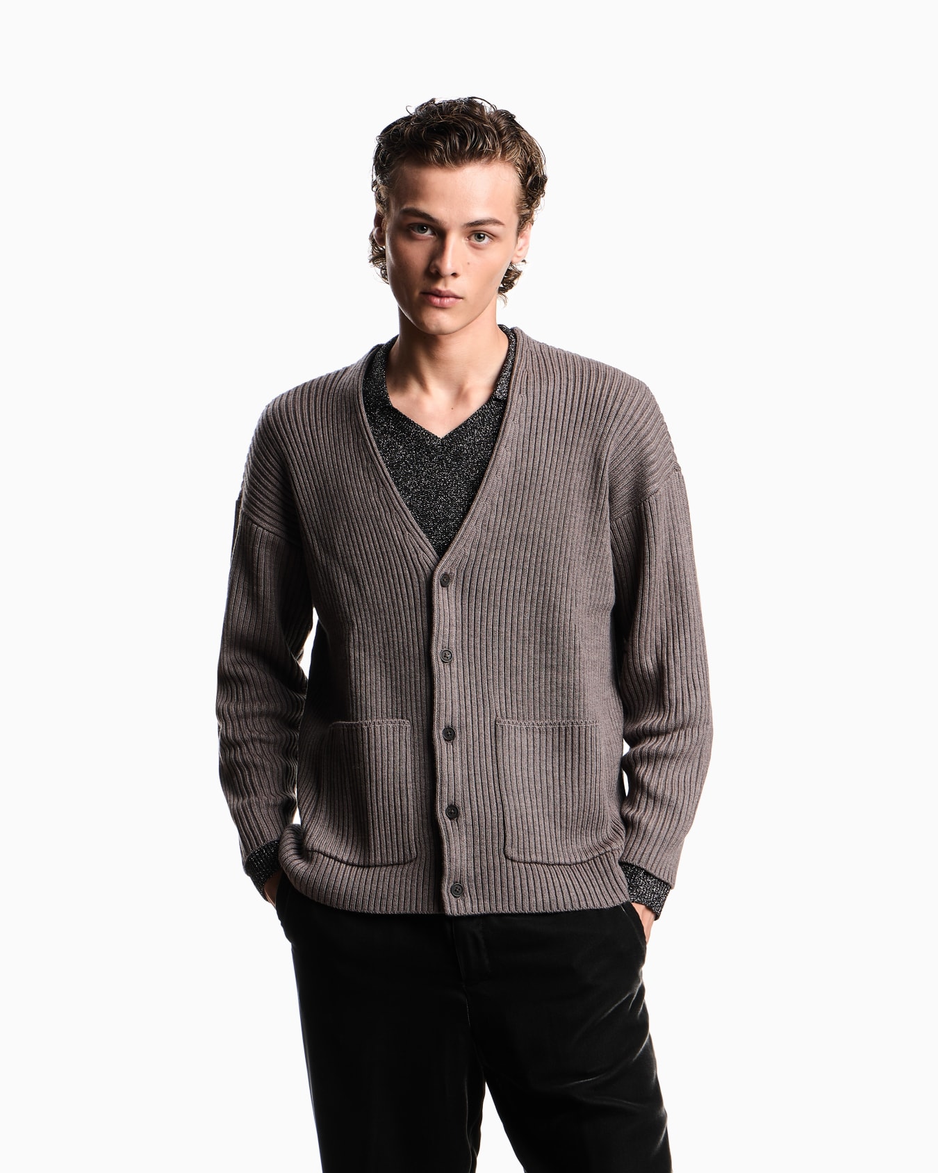 Ribbed wool-blend V-neck cardigan Slide 3