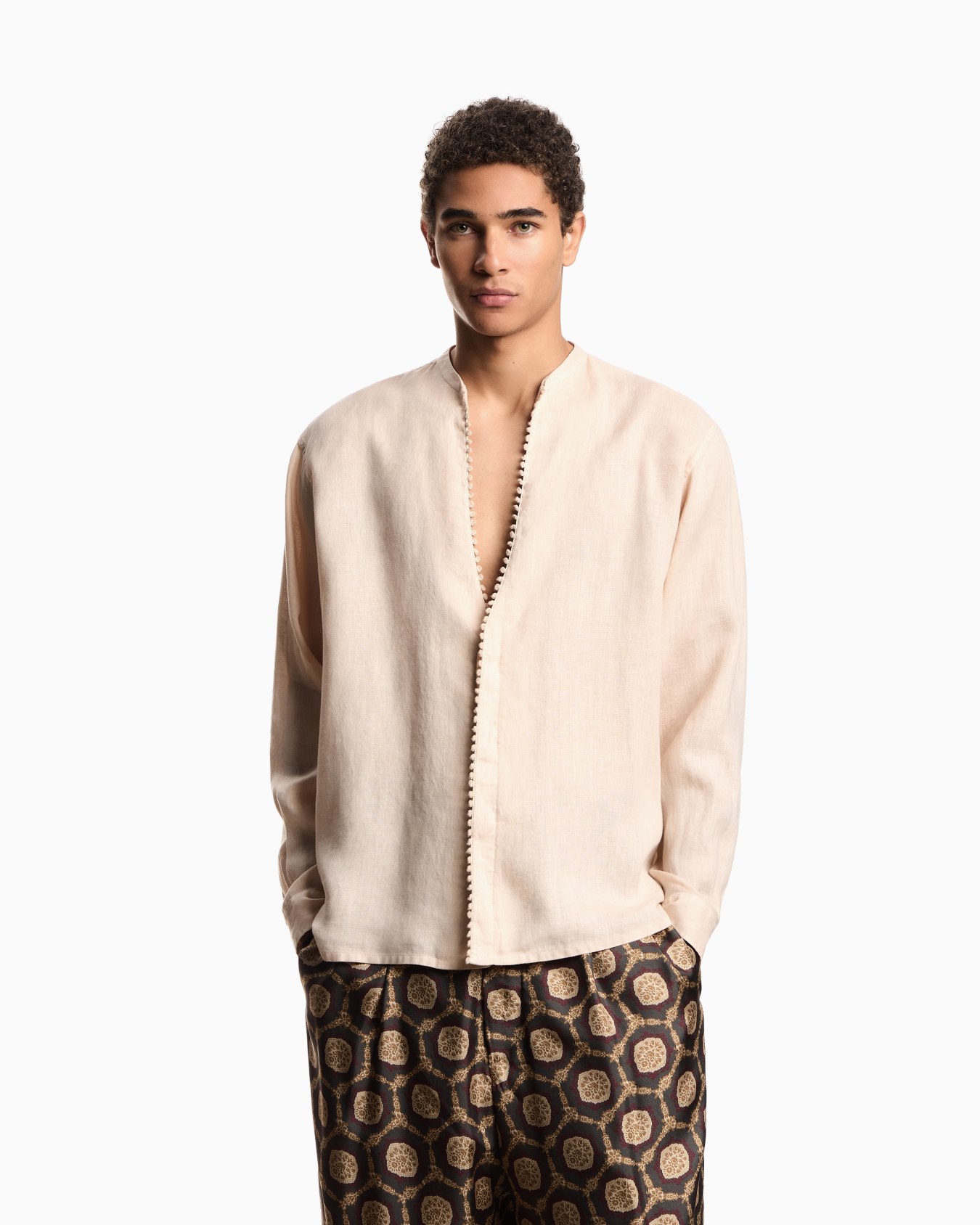 Garment-dyed pure linen shirt Diapositive 3