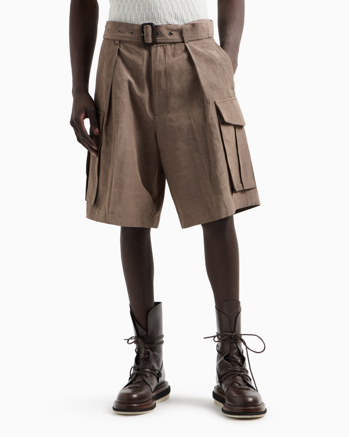 Linen-blend cargo Bermuda shorts Slide 3