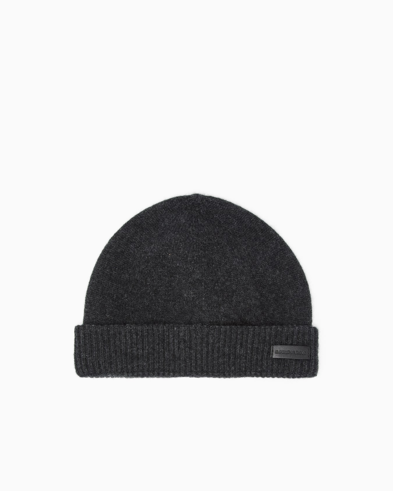 Pure cashmere beanie Slide 0