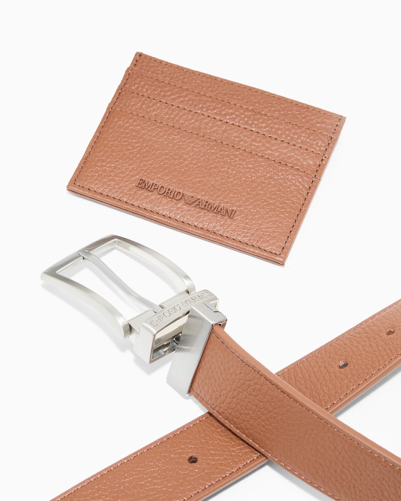 Coffret cadeau avec ceinture et porte-cartes en cuir martelé Diapositive 1