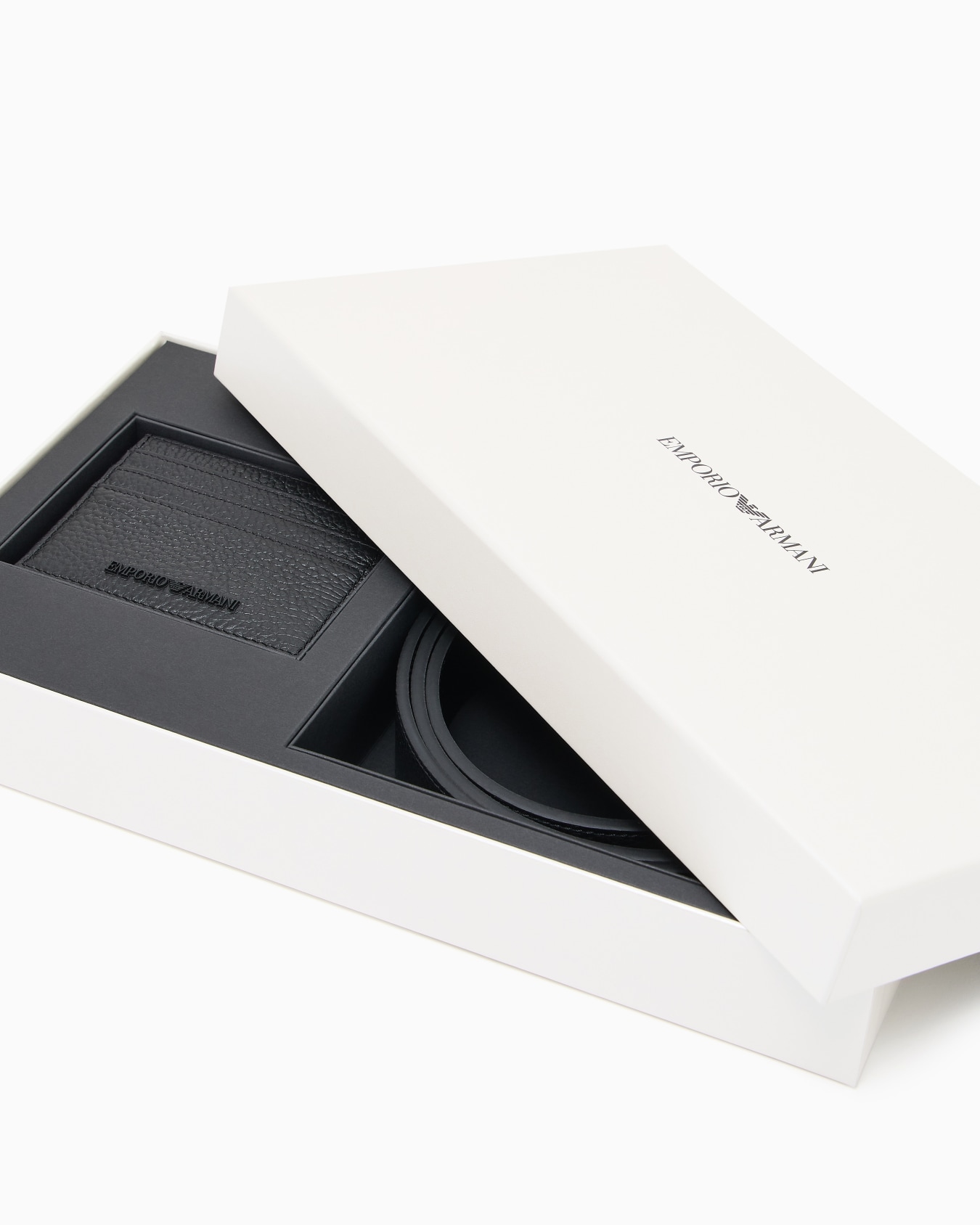 Gift box con cintura e portacarte in pelle bottalata Slide 4