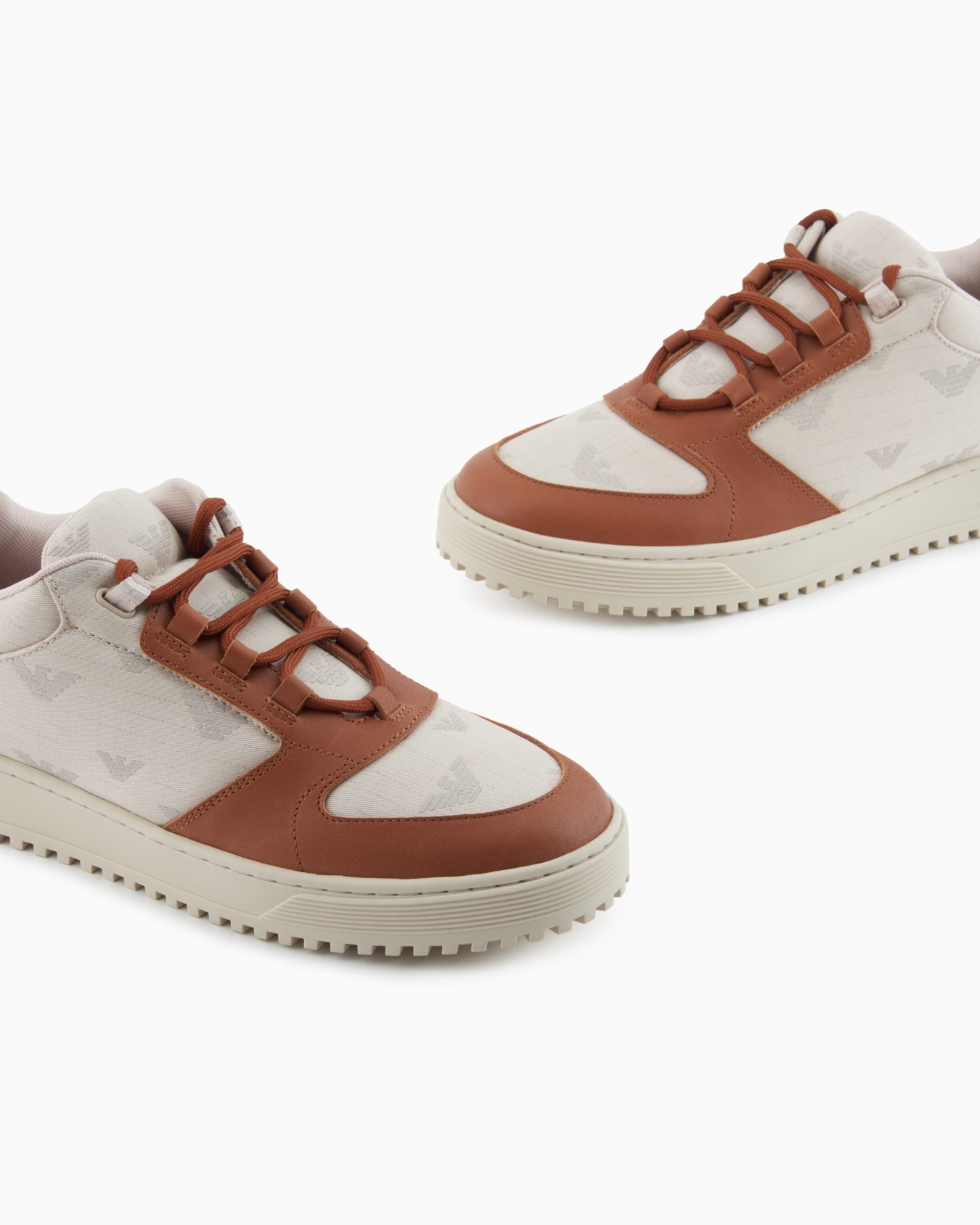 Canvas sneakers with all-over eagles Slide 4