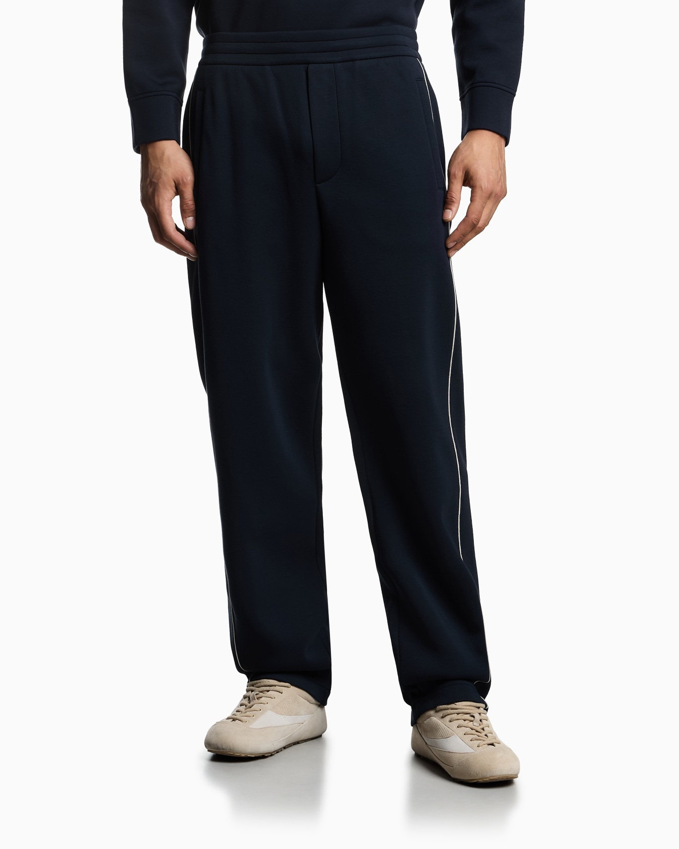 Double-jersey trousers with piping Slide 3