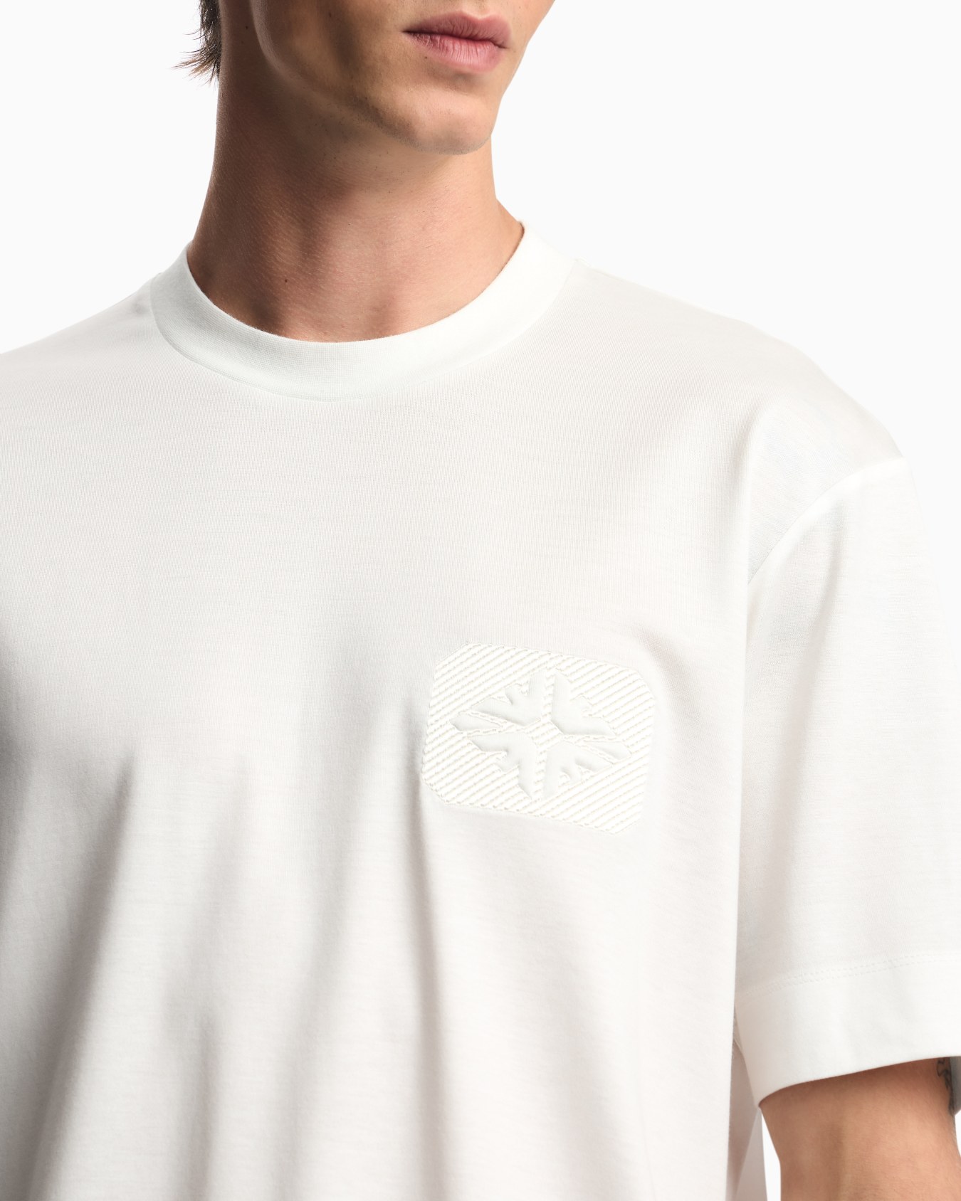 ASV Lyocell T-shirt with dome-embossed eagle logo Slide 4
