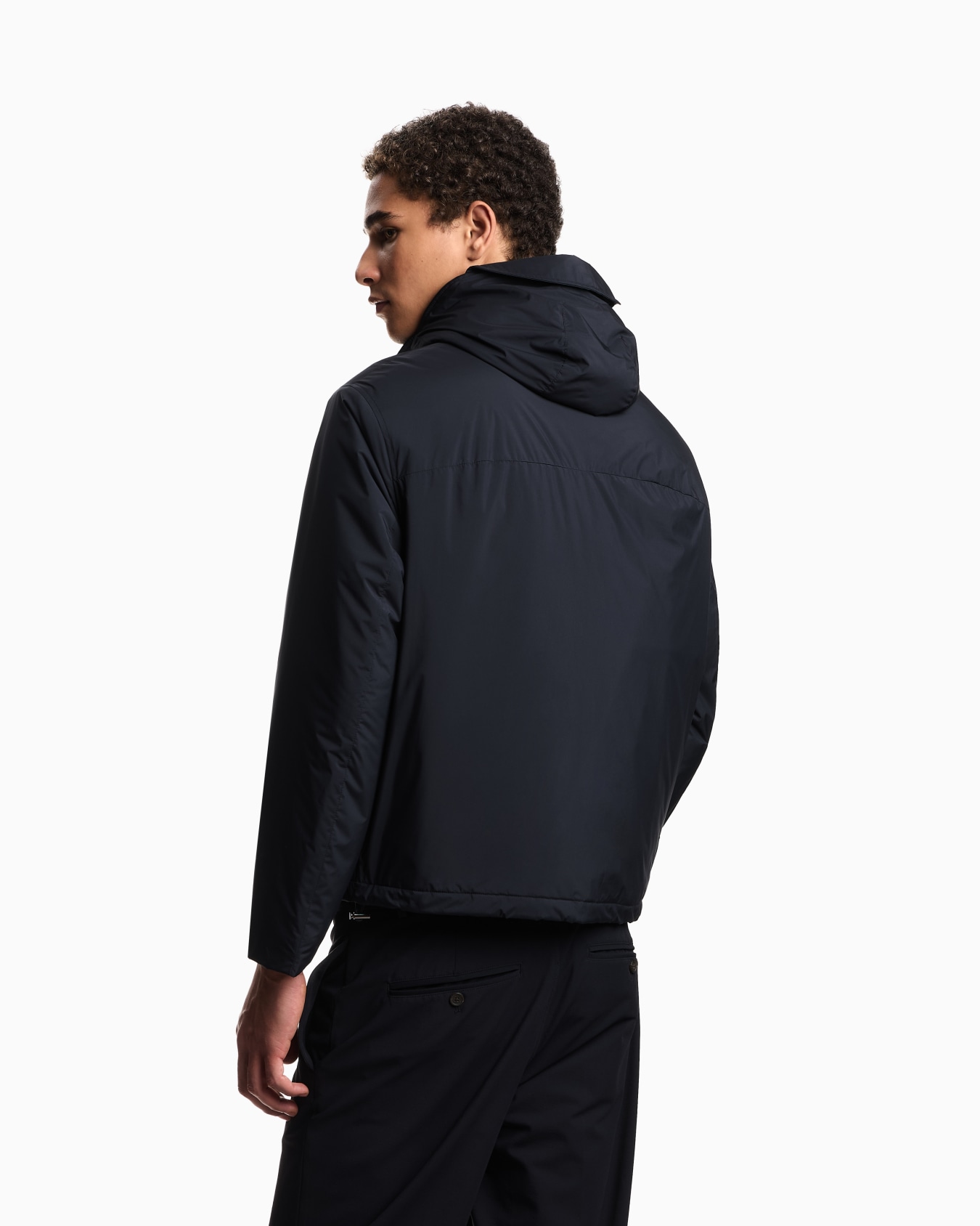 Travel Essentials water-repellent nylon hooded jacket Slide 2