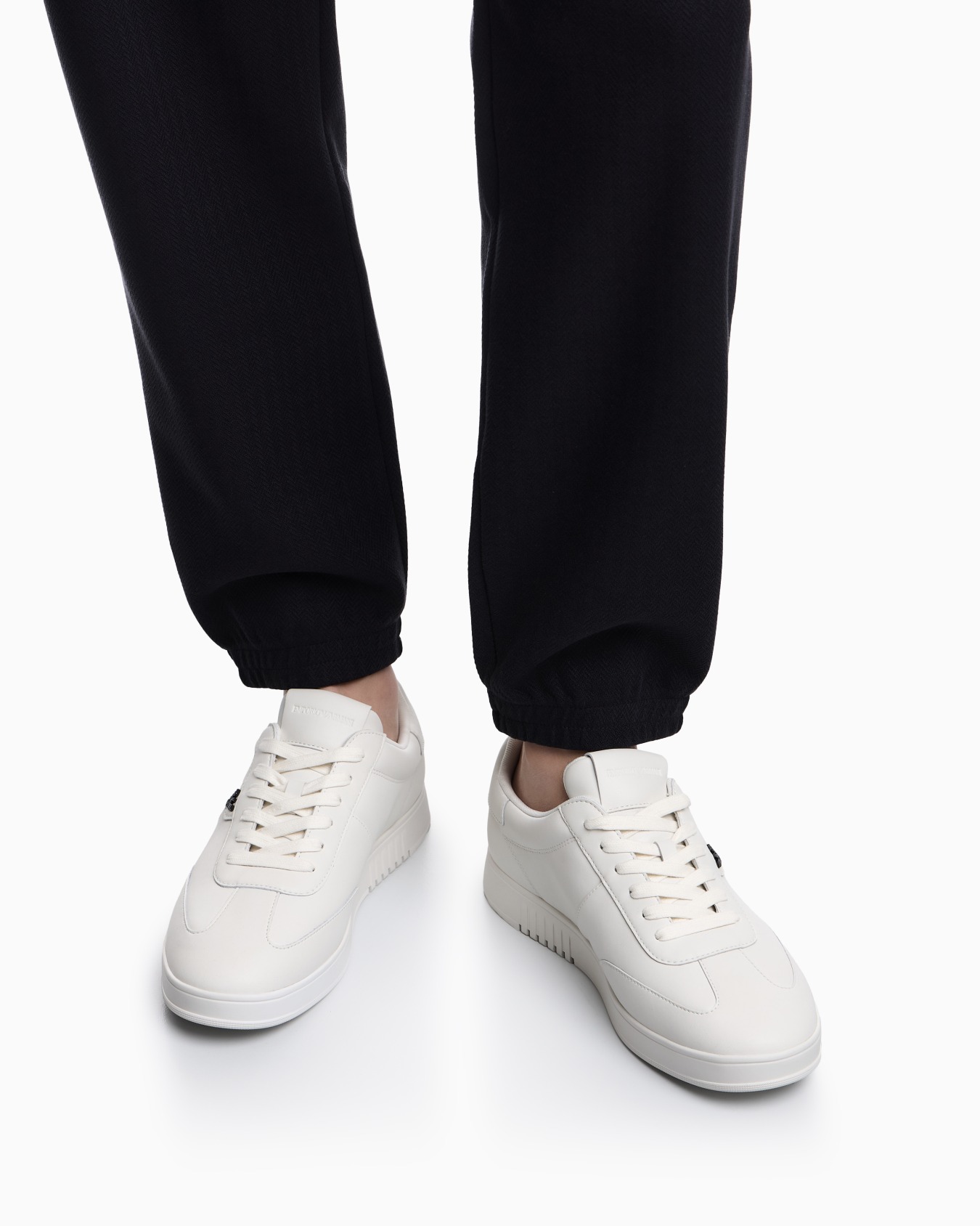 Leather sneakers with eagle plate Slide 5