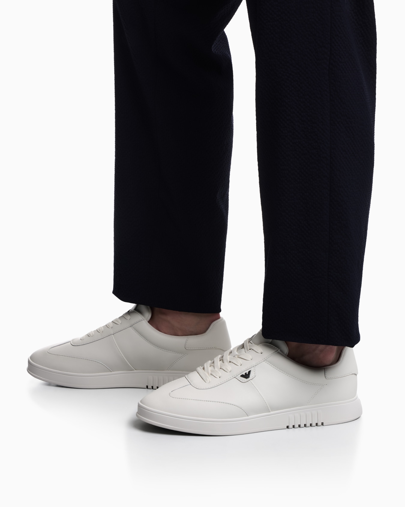 Leather sneakers with eagle plate Slide 7