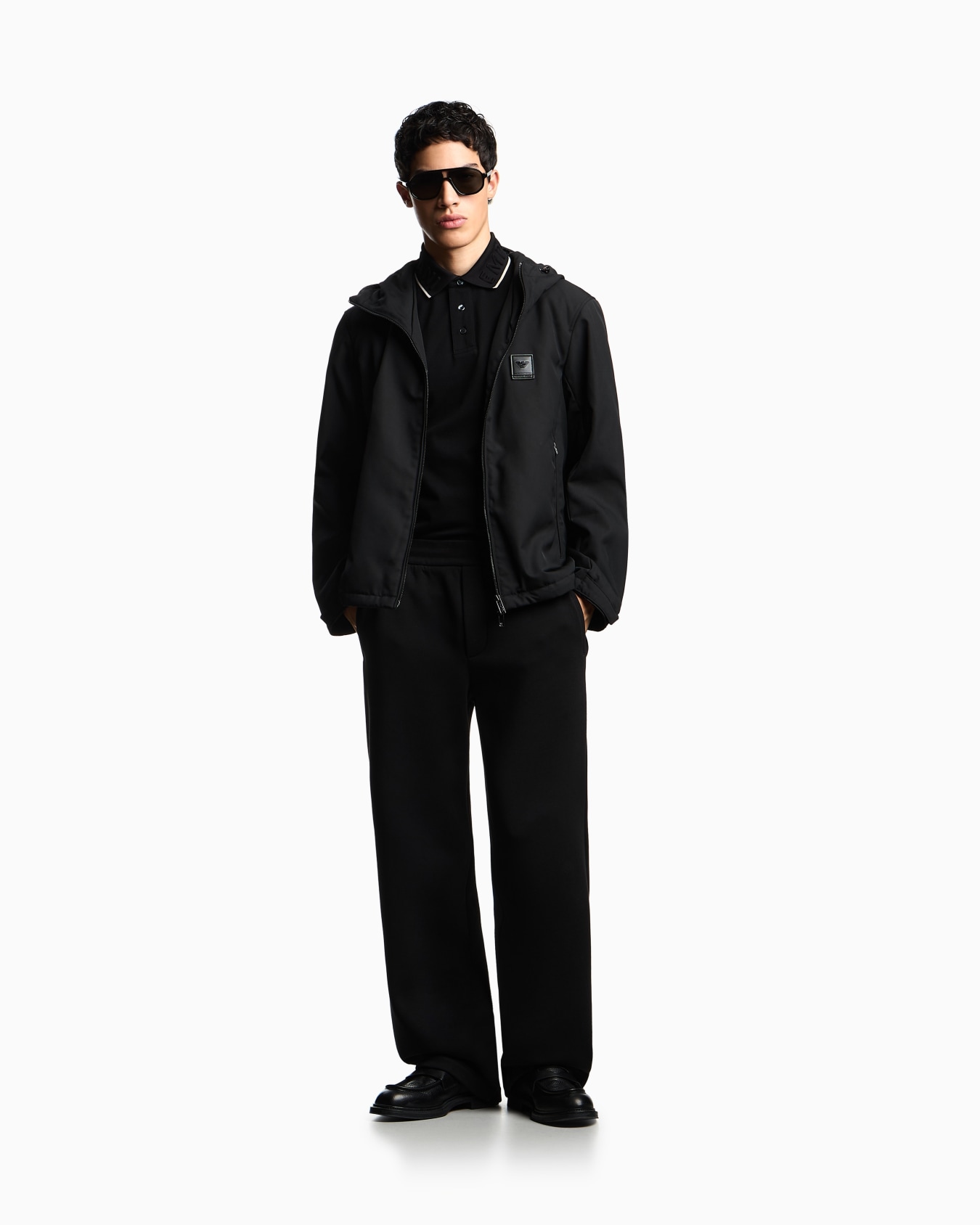 Nylon jacket with hood and visor Slide 1