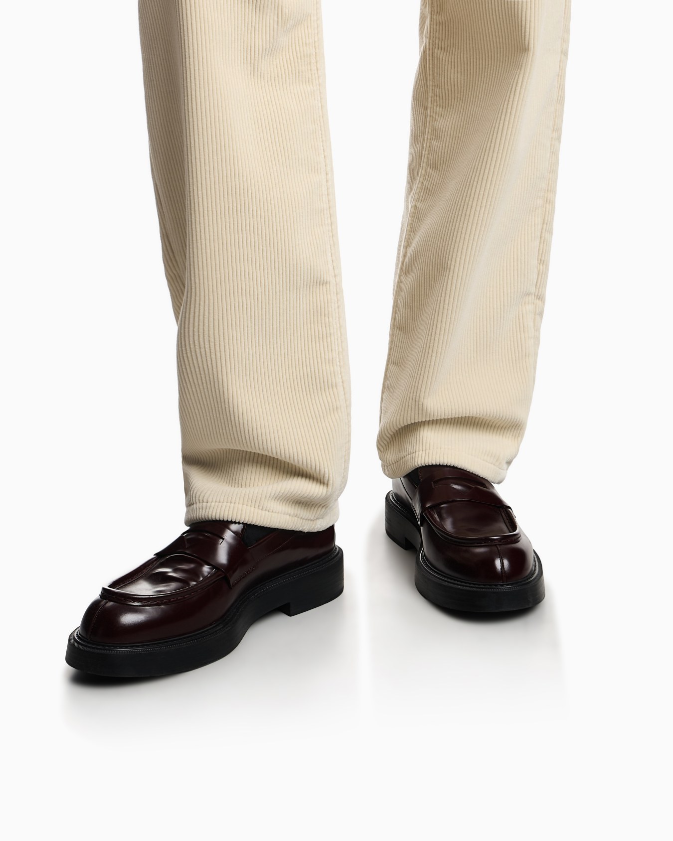 Corduroy five-pocket trousers Slide 4