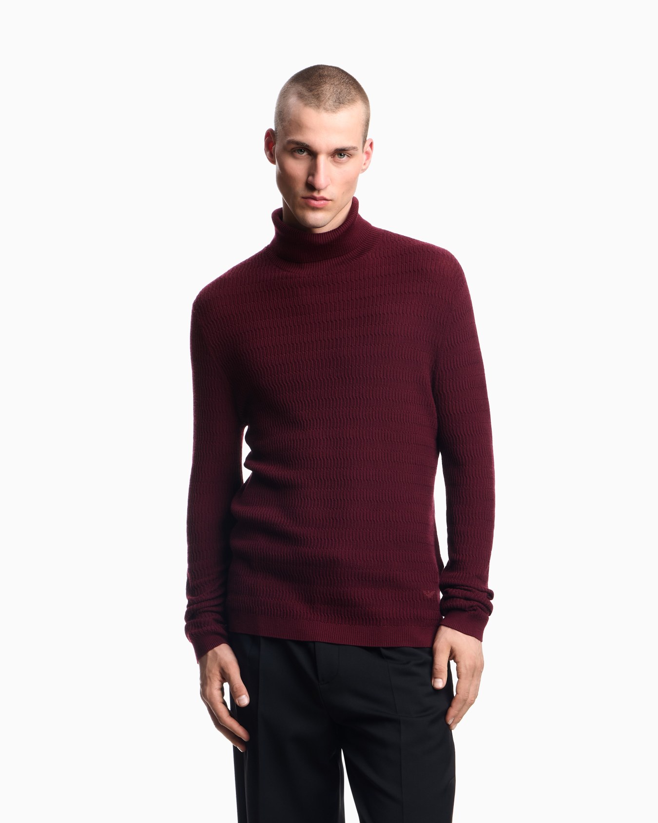Pull à col roulé en laine vierge point mousse avec torsades Diapositive 3