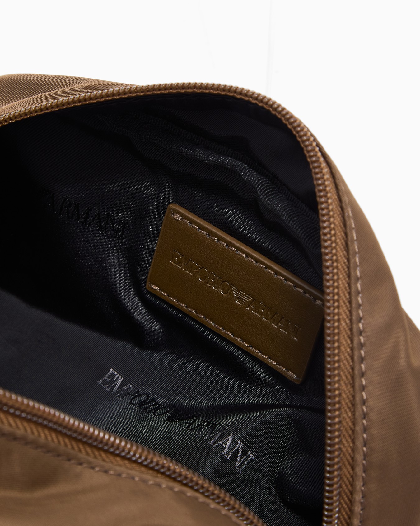 Trousse de maquillage en nylon recyclé ASV Diapositive 2