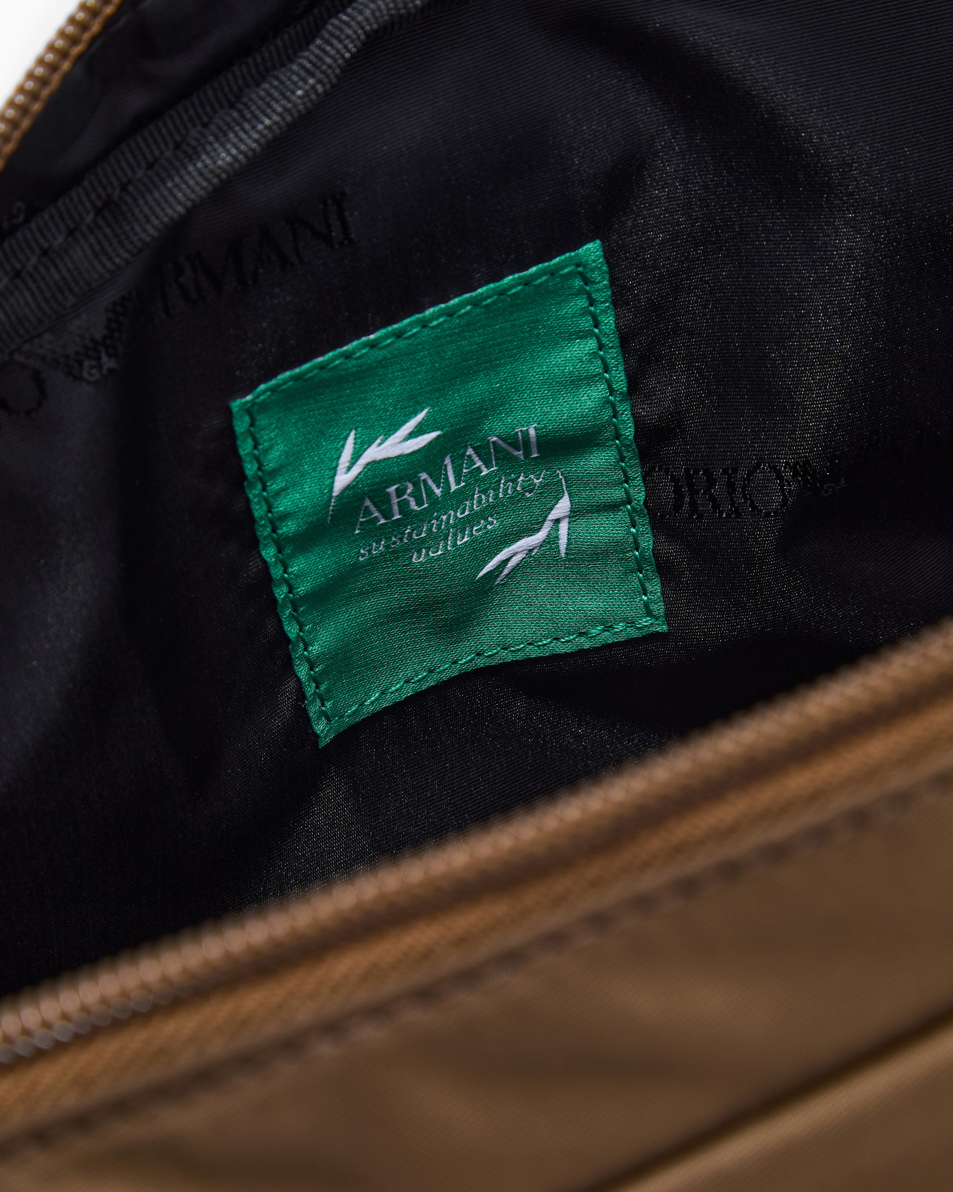 Trousse de maquillage en nylon recyclé ASV Diapositive 4