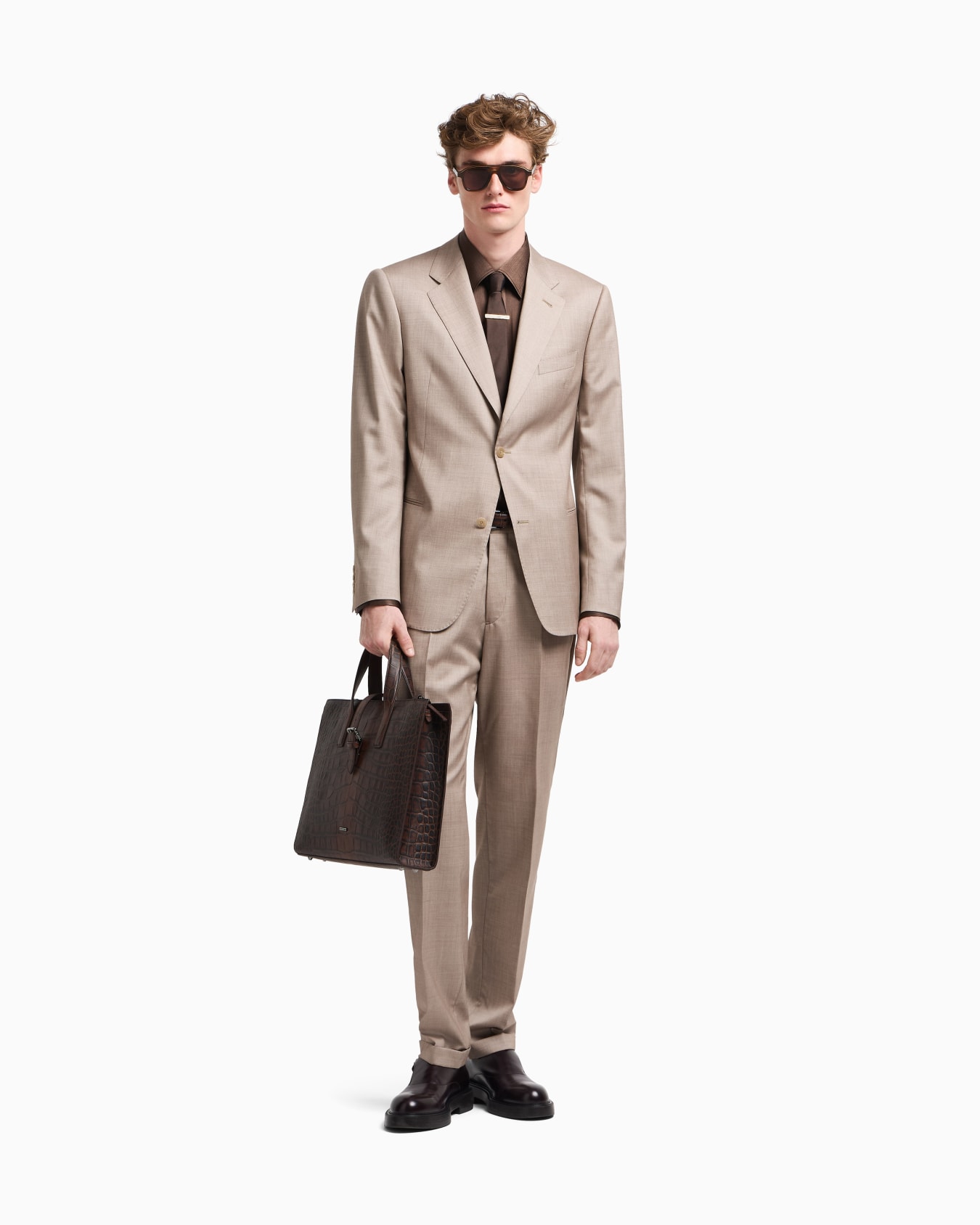 Solid-colour, pleated fabric shirt Slide 2