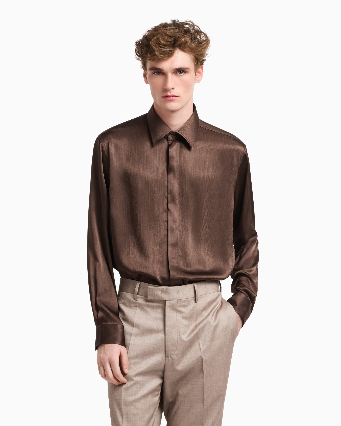 Solid-colour, pleated fabric shirt Slide 4