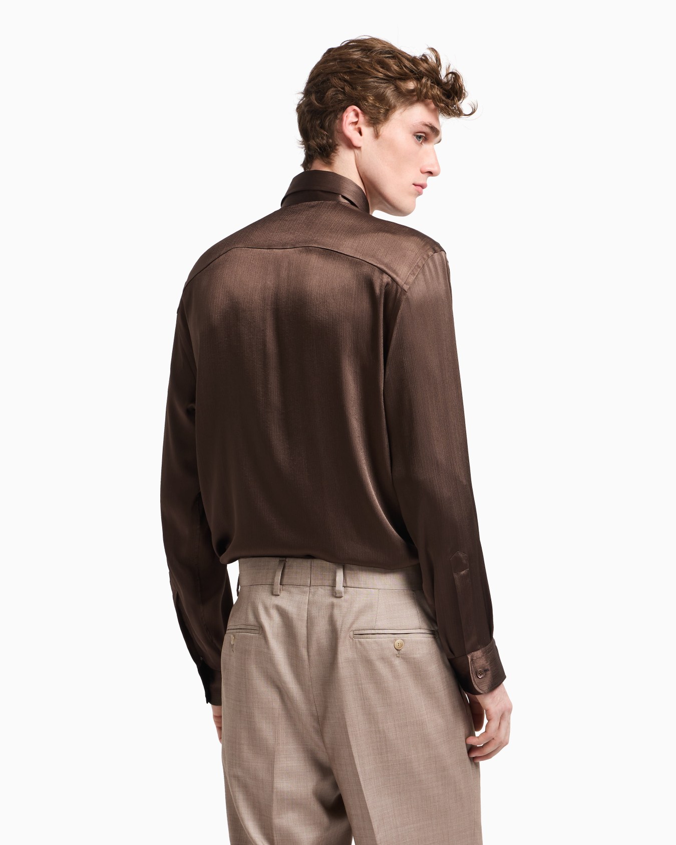 Solid-colour, pleated fabric shirt Slide 3