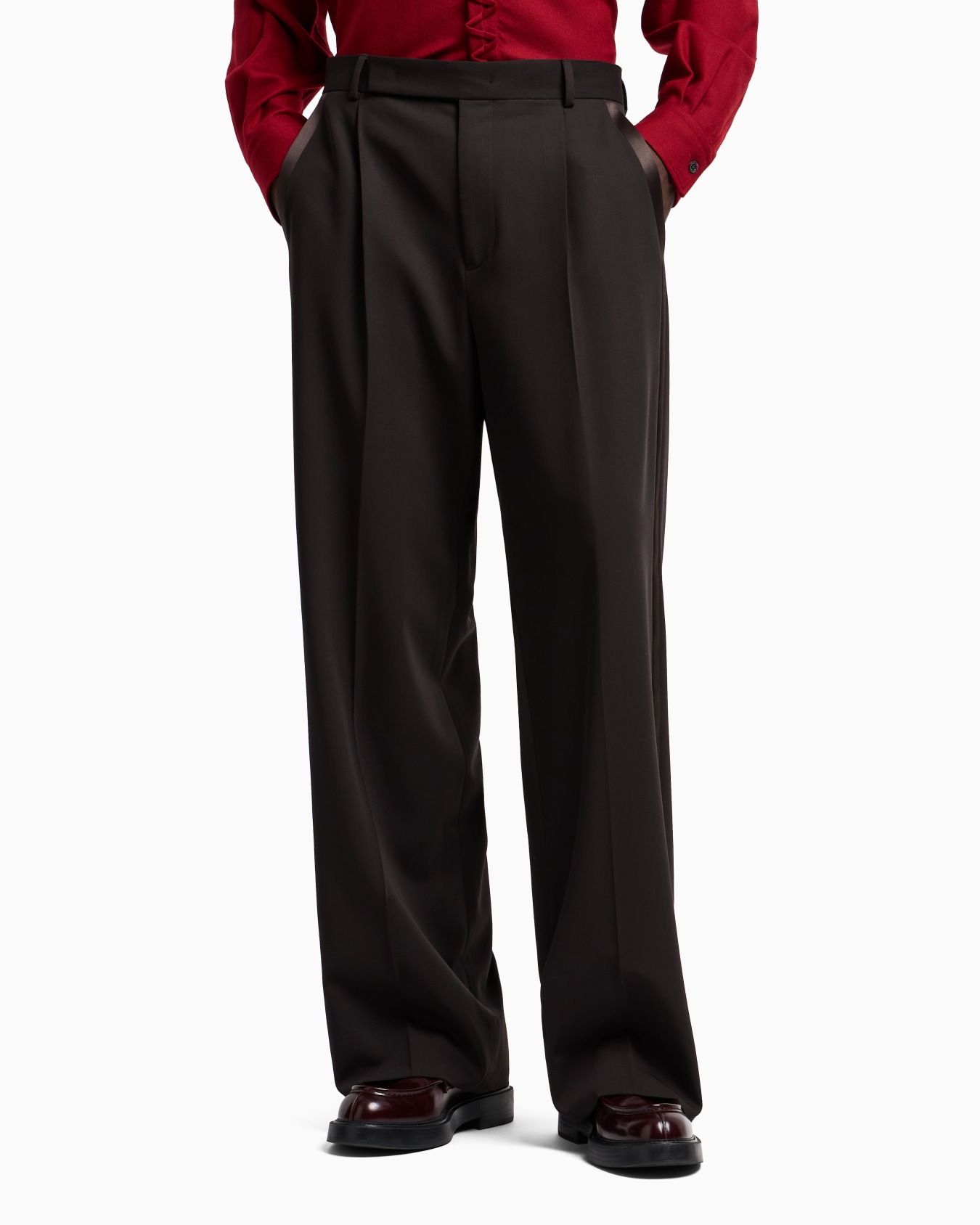 Hose aus Woll-Gabardine mit Satinband Folie 4