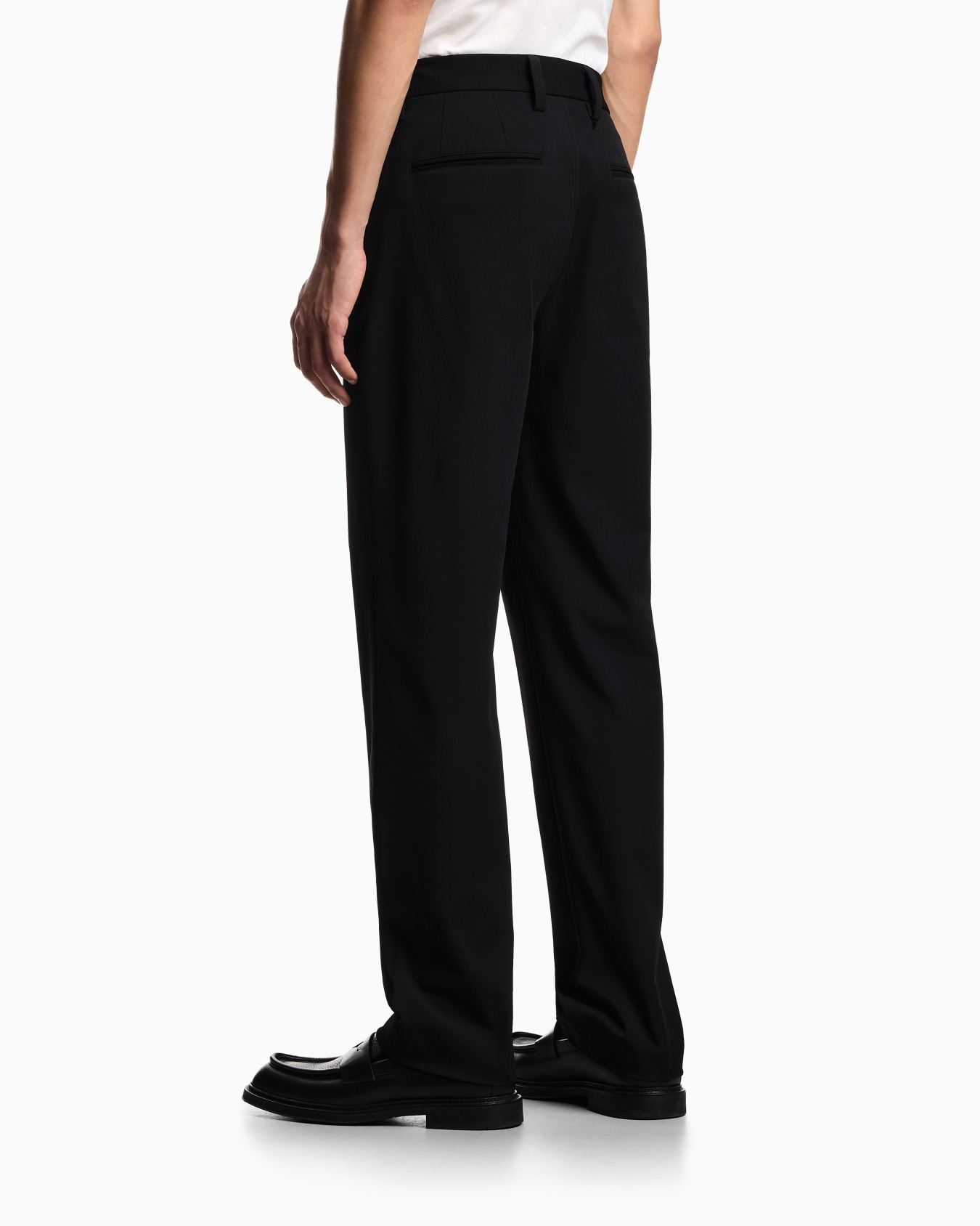 Pantaloni chino in twill stretch di nylon Slide 2