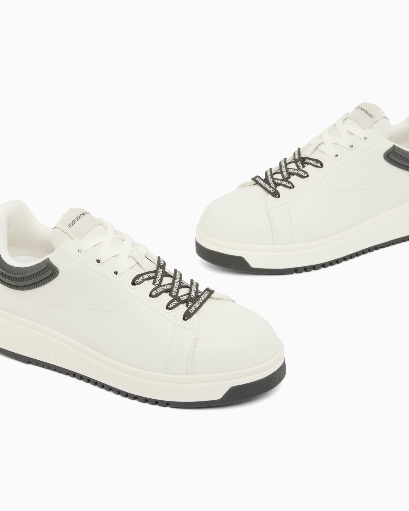 Leather sneakers with rubber back knurled sole Slide 4
