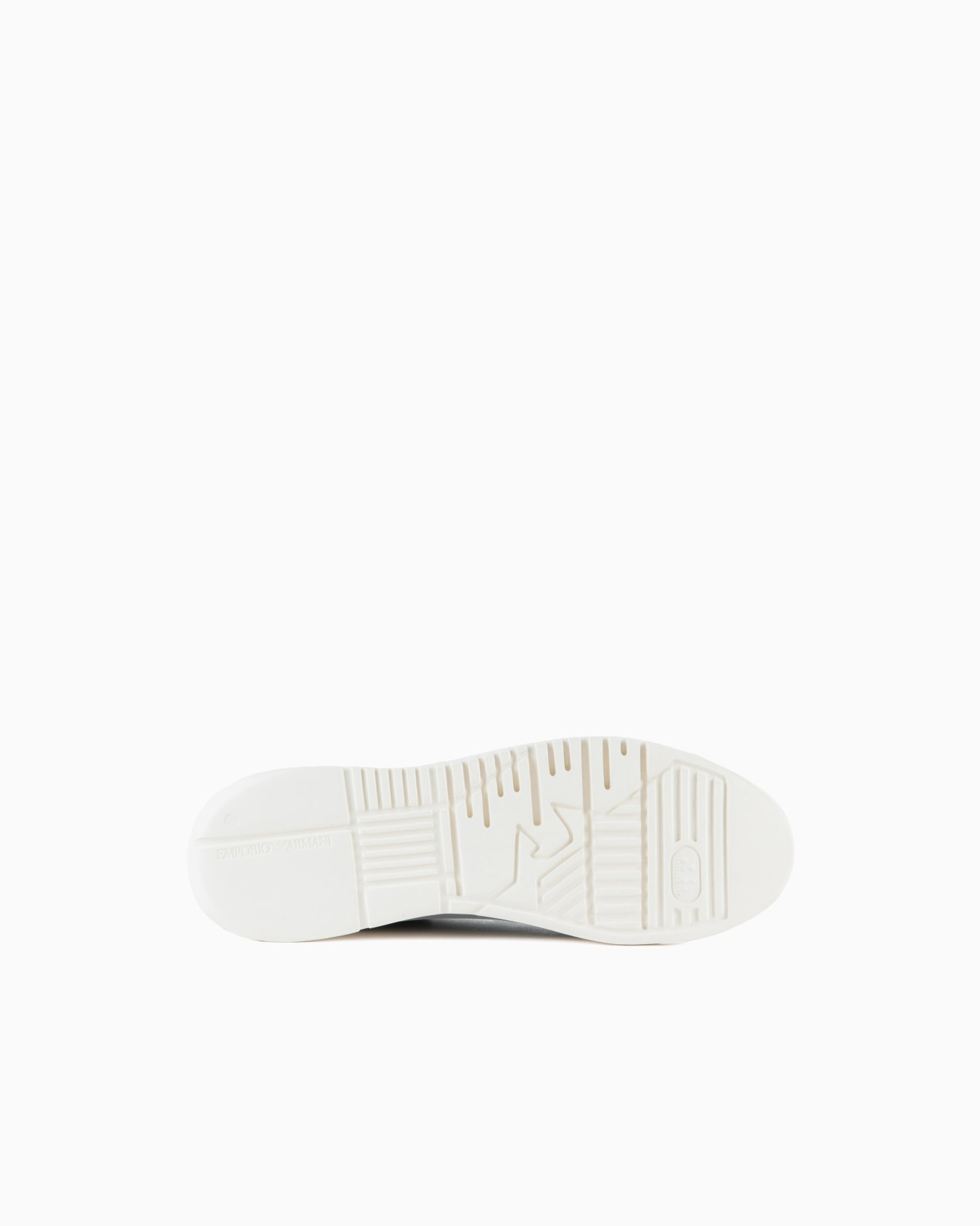 Sneakers en cuir martelé avec semelle crantée Diapositive 5