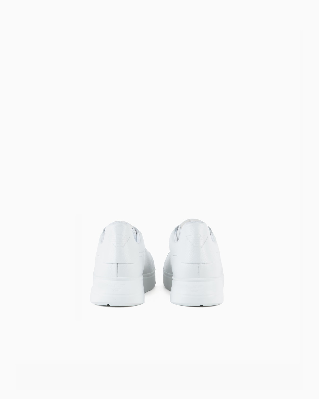 Sneakers en cuir martelé avec semelle crantée Diapositive 3