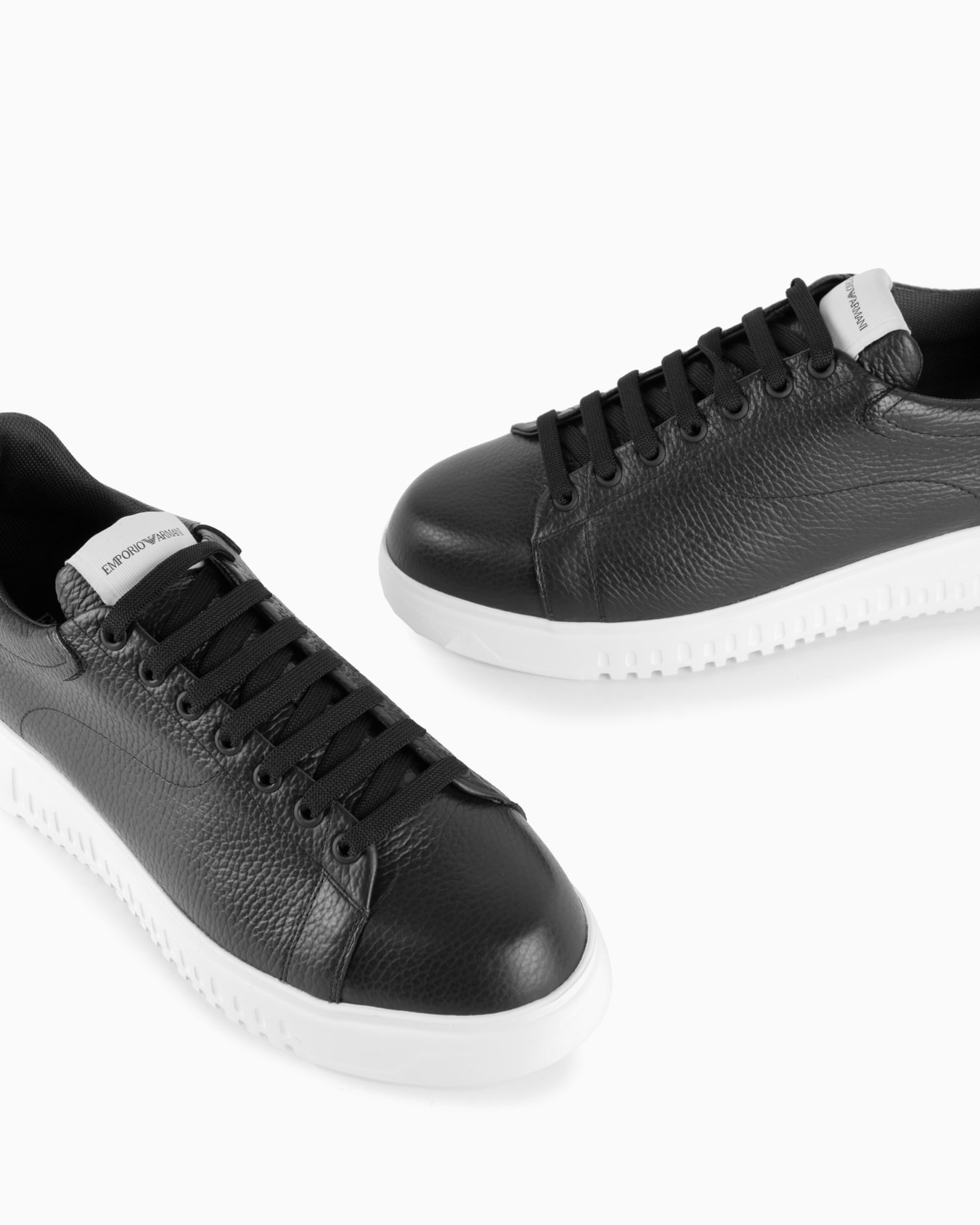 Tumbled leather sneakers with knurled soles Slide 4