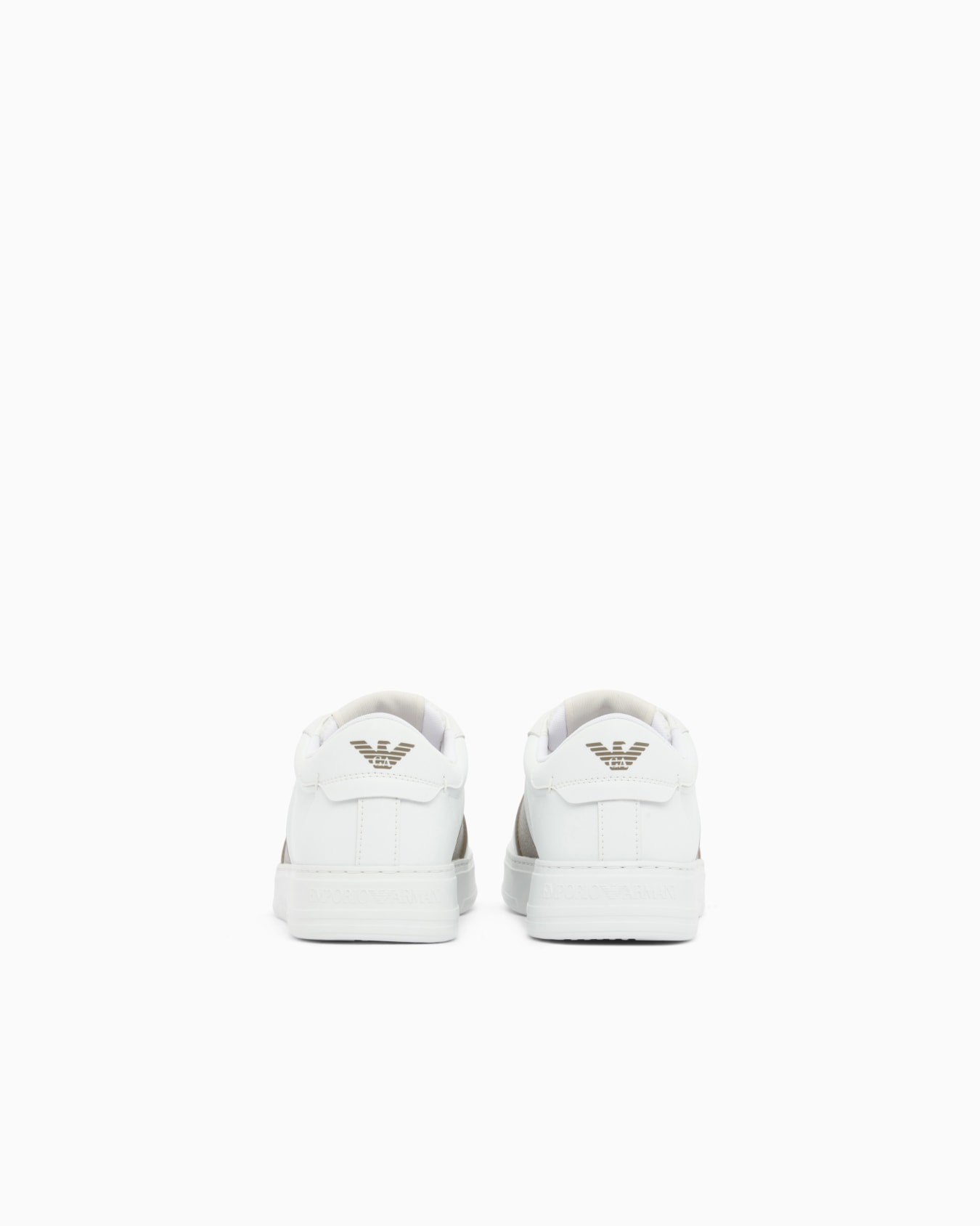 Leather sneakers with an embossed logo and contrasting panel Slide 3