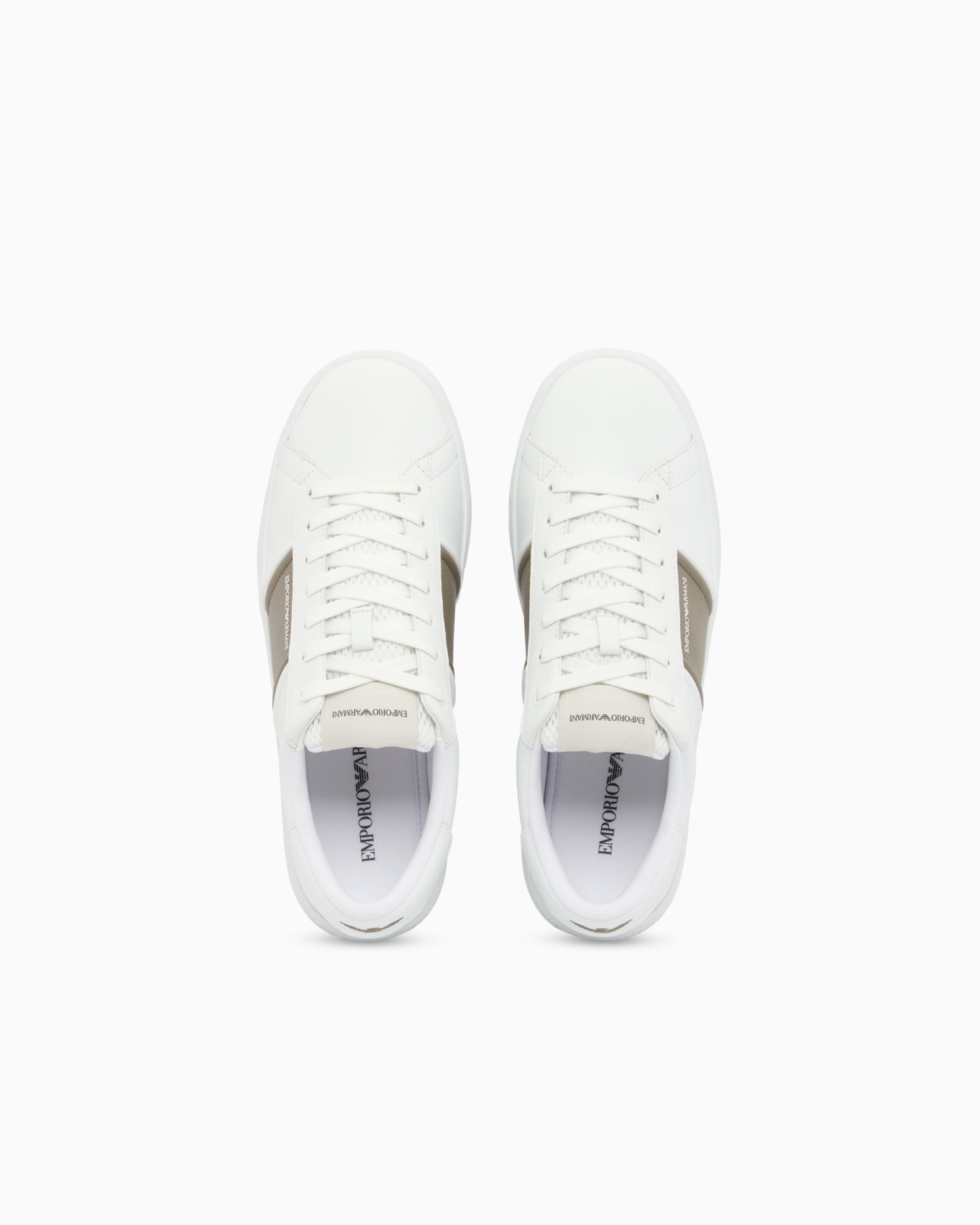 Leather sneakers with an embossed logo and contrasting panel Slide 2