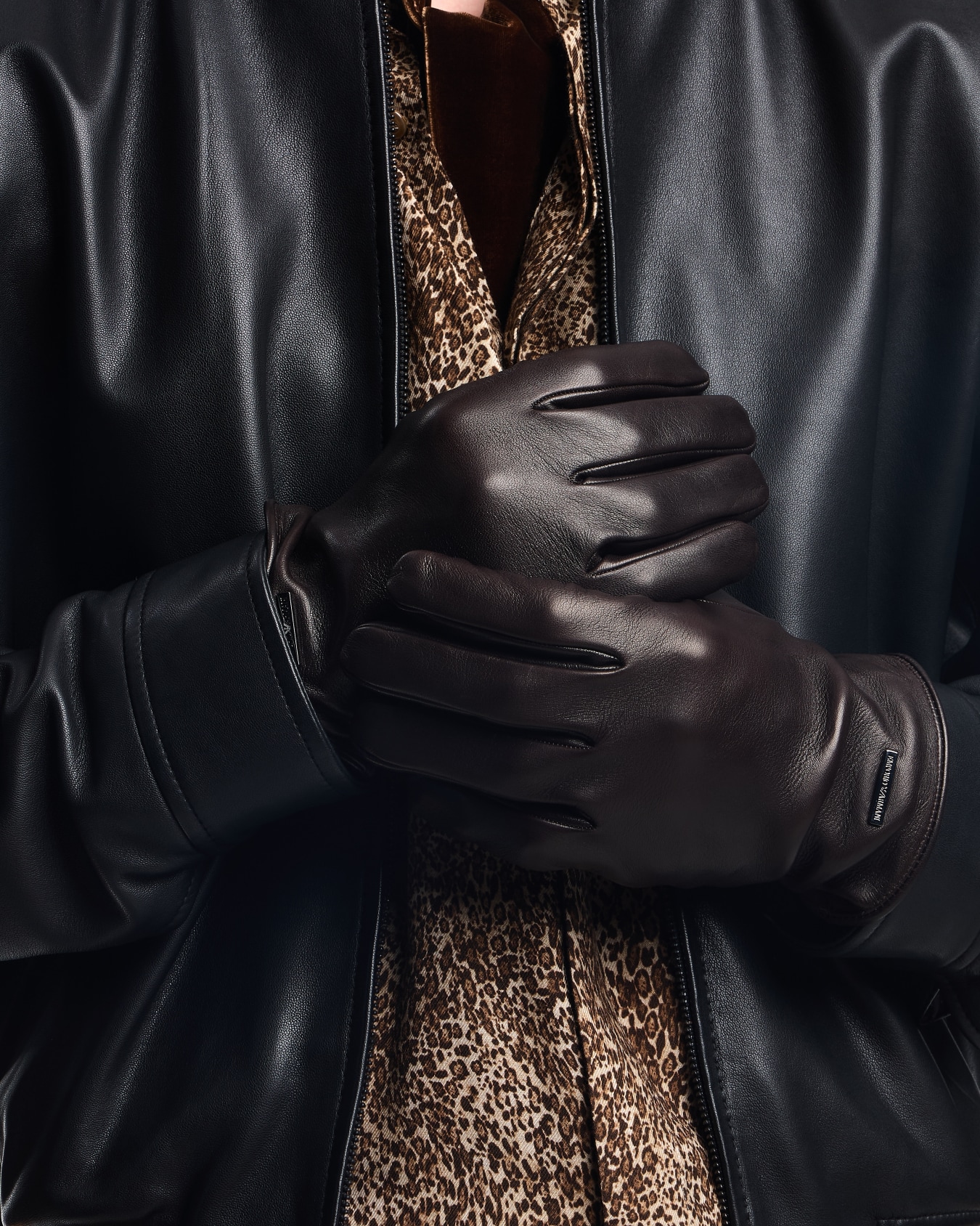 Lambskin gloves Slide 2