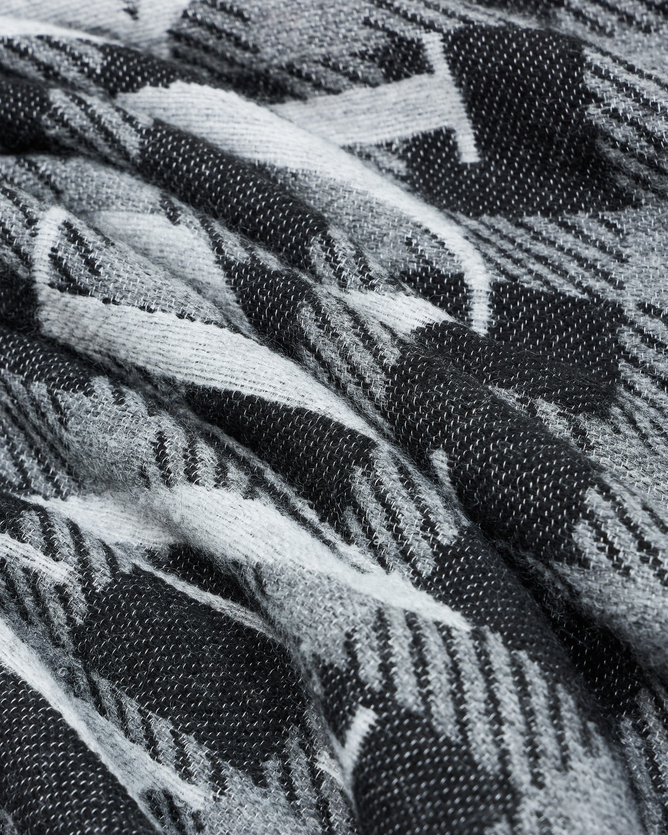 Schal mit Karo-Muster und Logo Folie 1