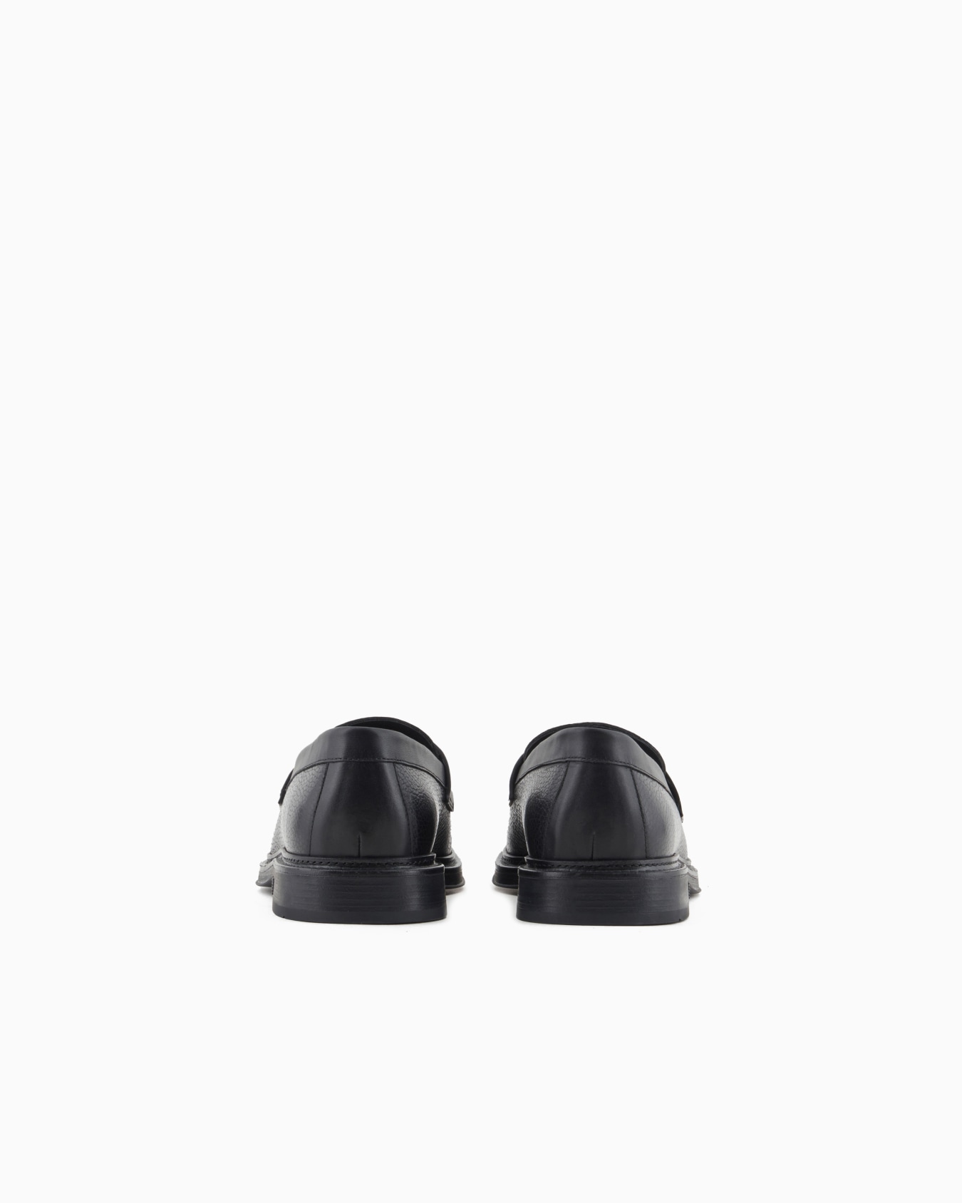 Pebbled leather loafers Slide 3