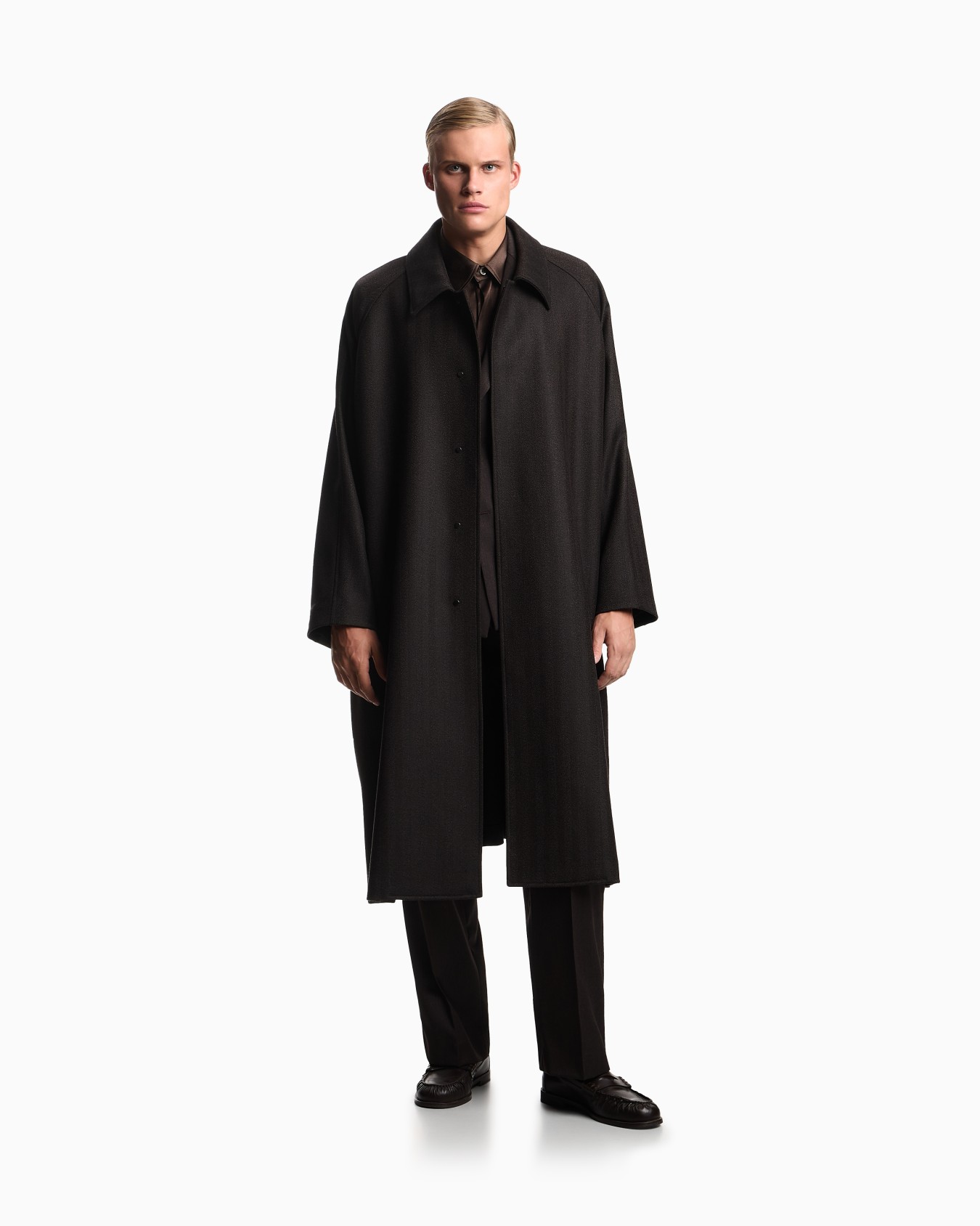 Compact wool coat with a chevron motif Slide 1