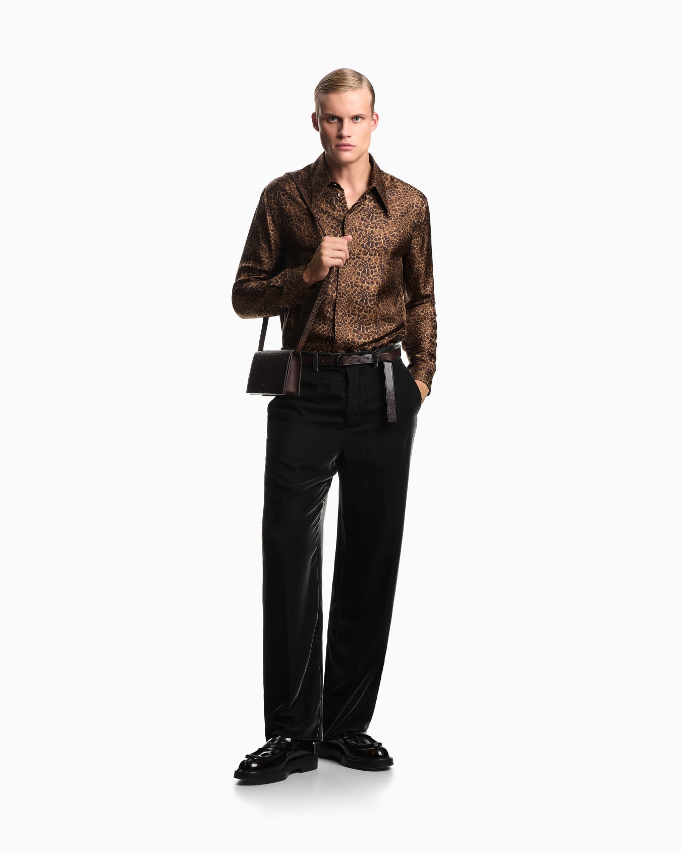 Animal-print silk shirt Slide 1