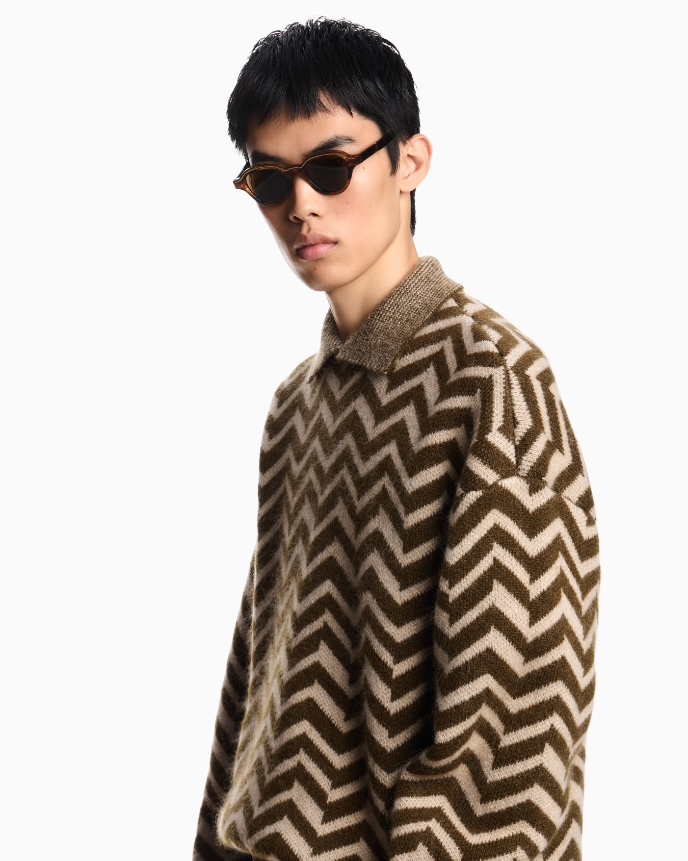 Pullover aus Wollmischgewebe in Jacquard-Verarbeitung mit Chevron-Motiv Folie 4