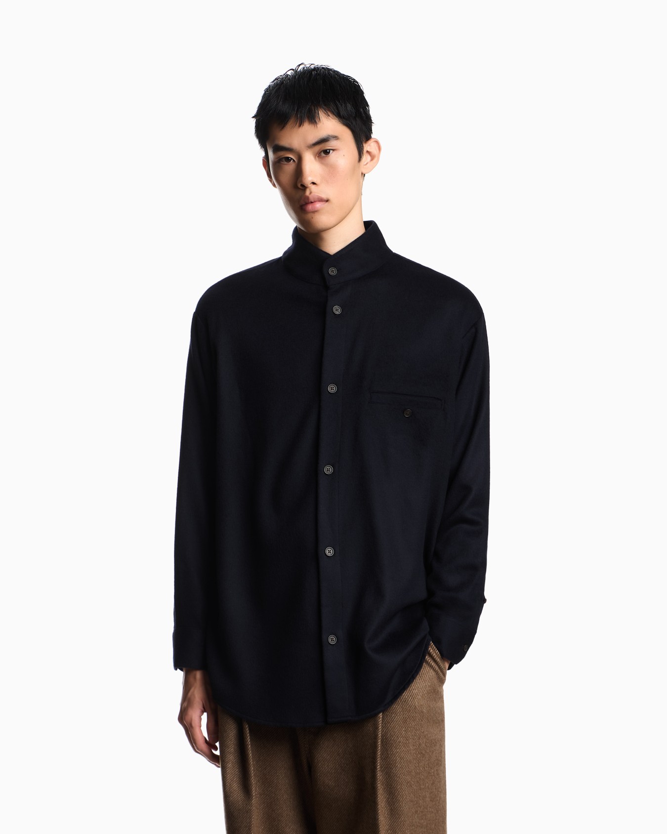 Virgin-wool oversized shirt with a guru collar  Slide 3