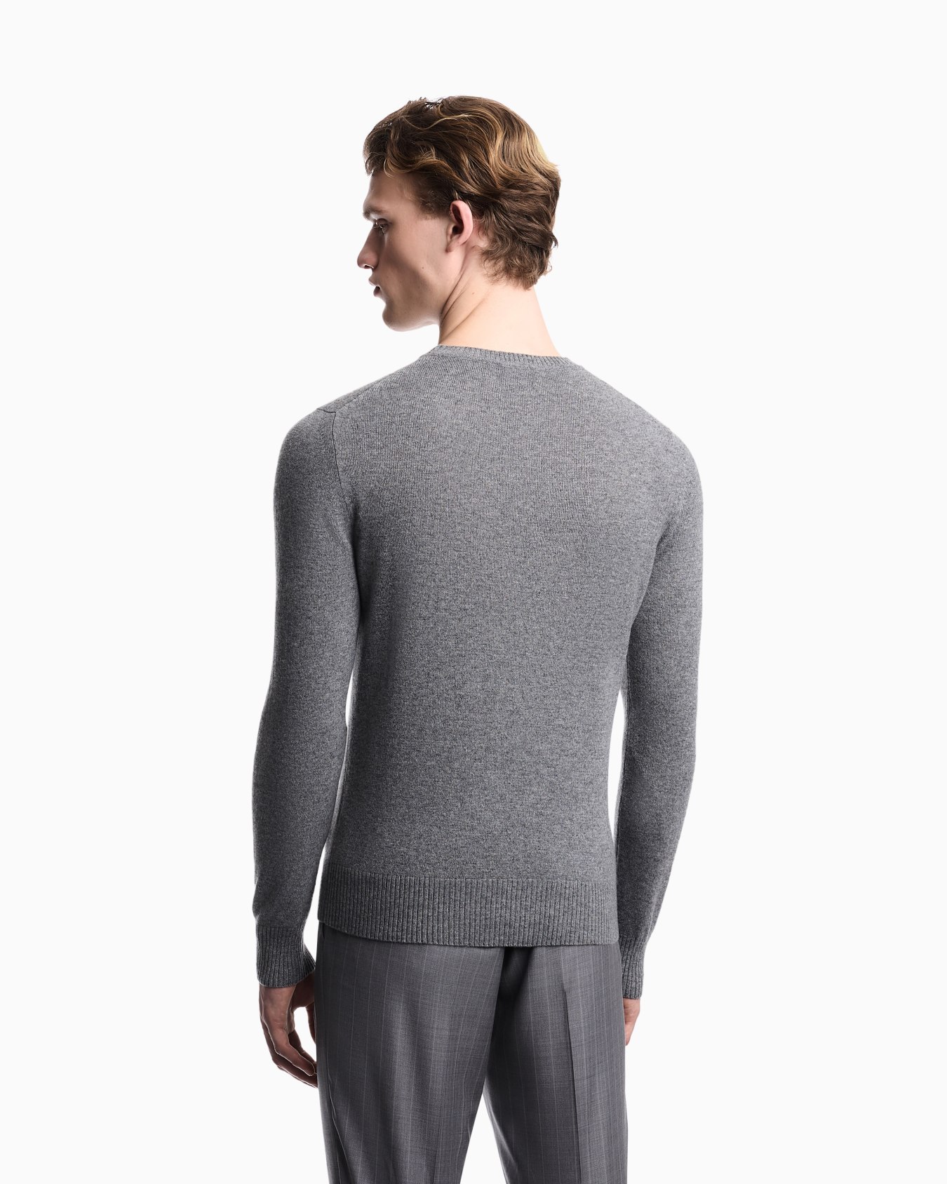 Plain-knit pure cashmere jumper Slide 2