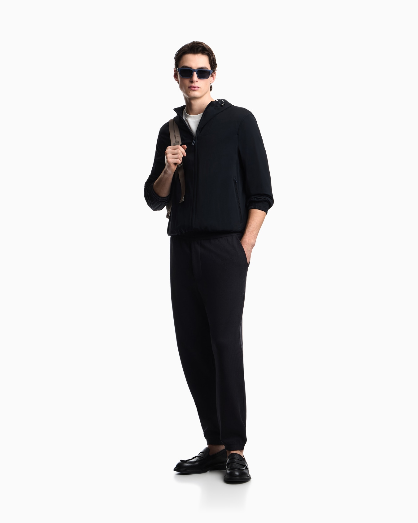 Blouson à capuche en nylon stretch Diapositive 2