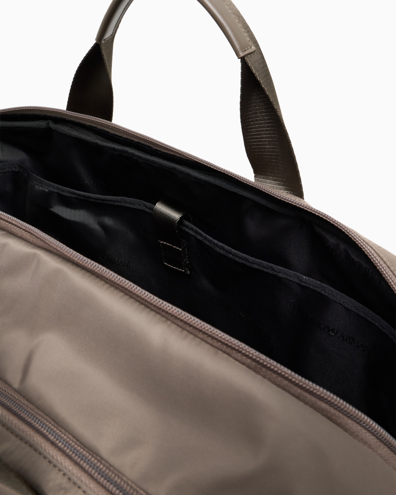 Travel & Luggage Slide 3