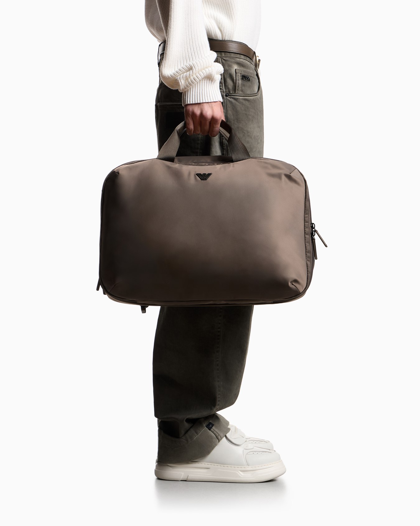 Travel & Luggage Slide 5