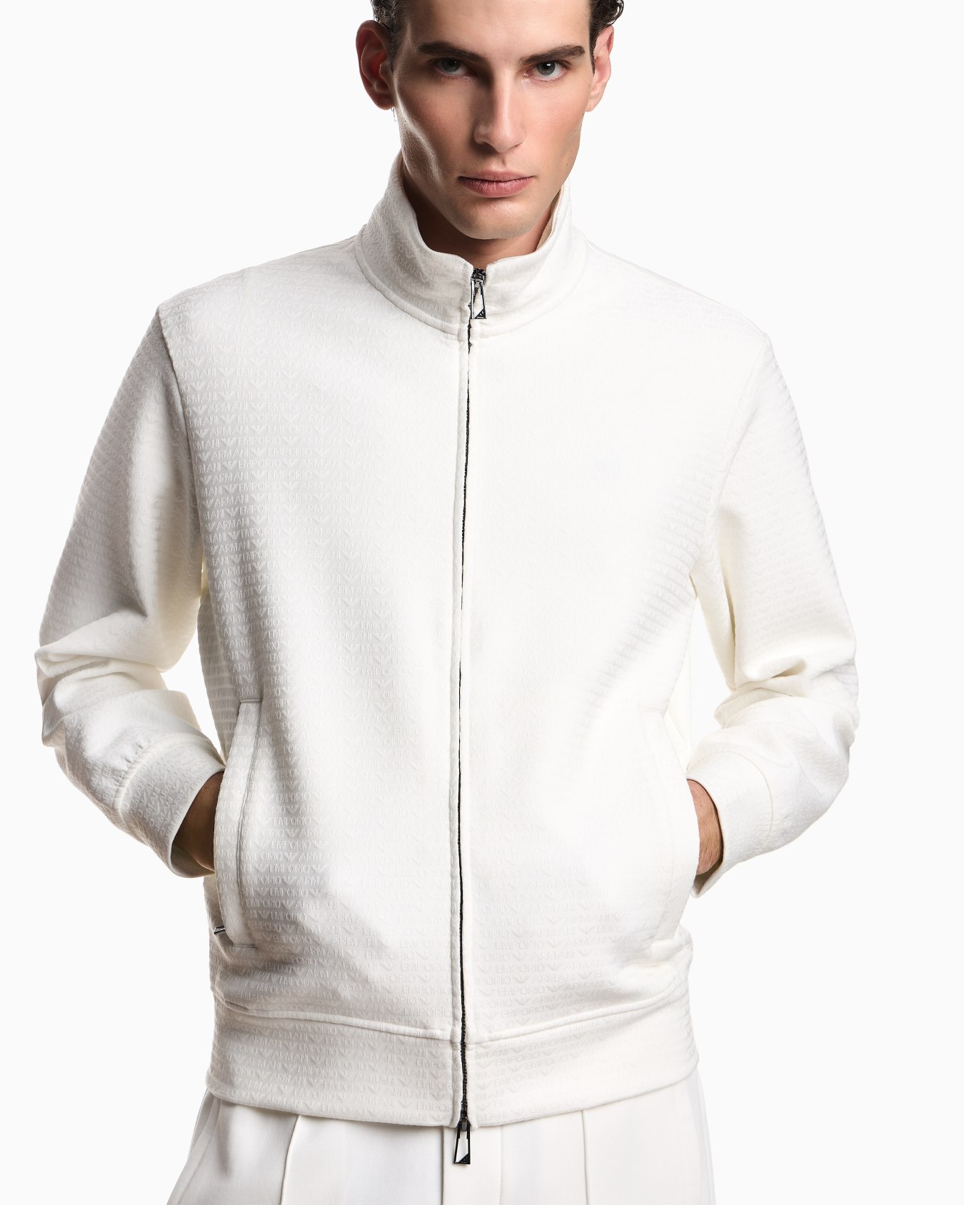 Full-zip sweatshirt in a Lyocell-blend interlock jersey with jacquard lettering Slide 4