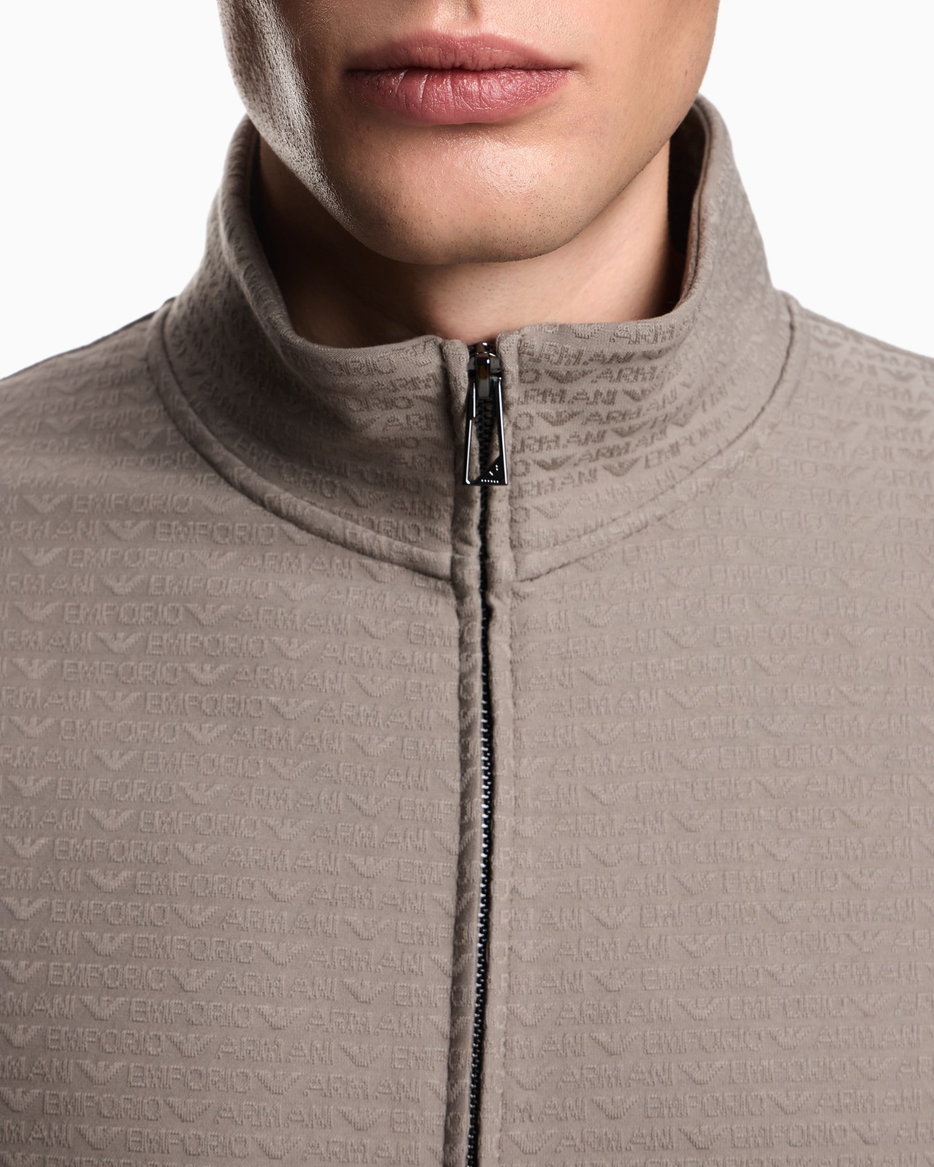 Full-zip sweatshirt in a Lyocell-blend interlock jersey with jacquard lettering Slide 4