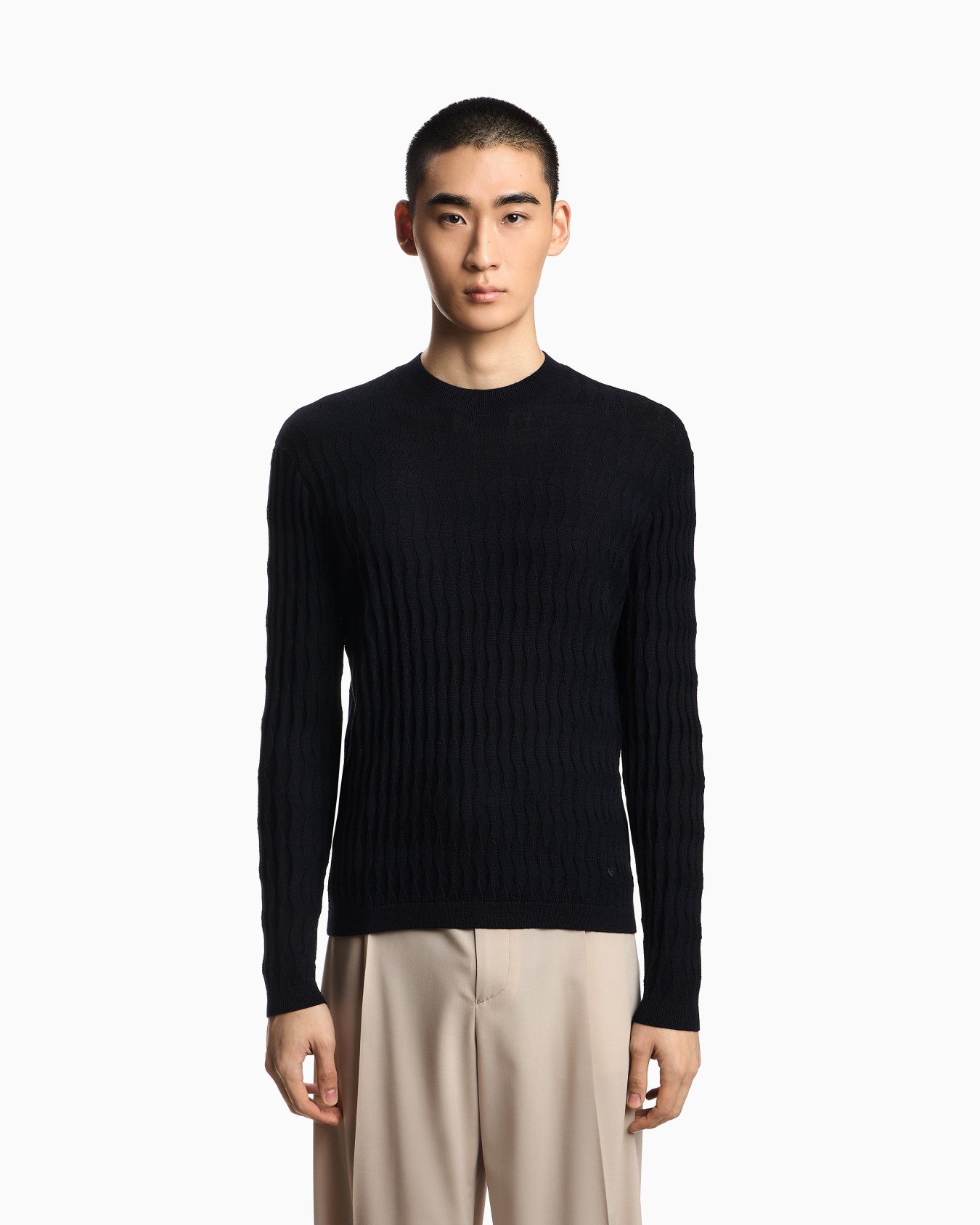 Textured virgin wool jumper Slide 3