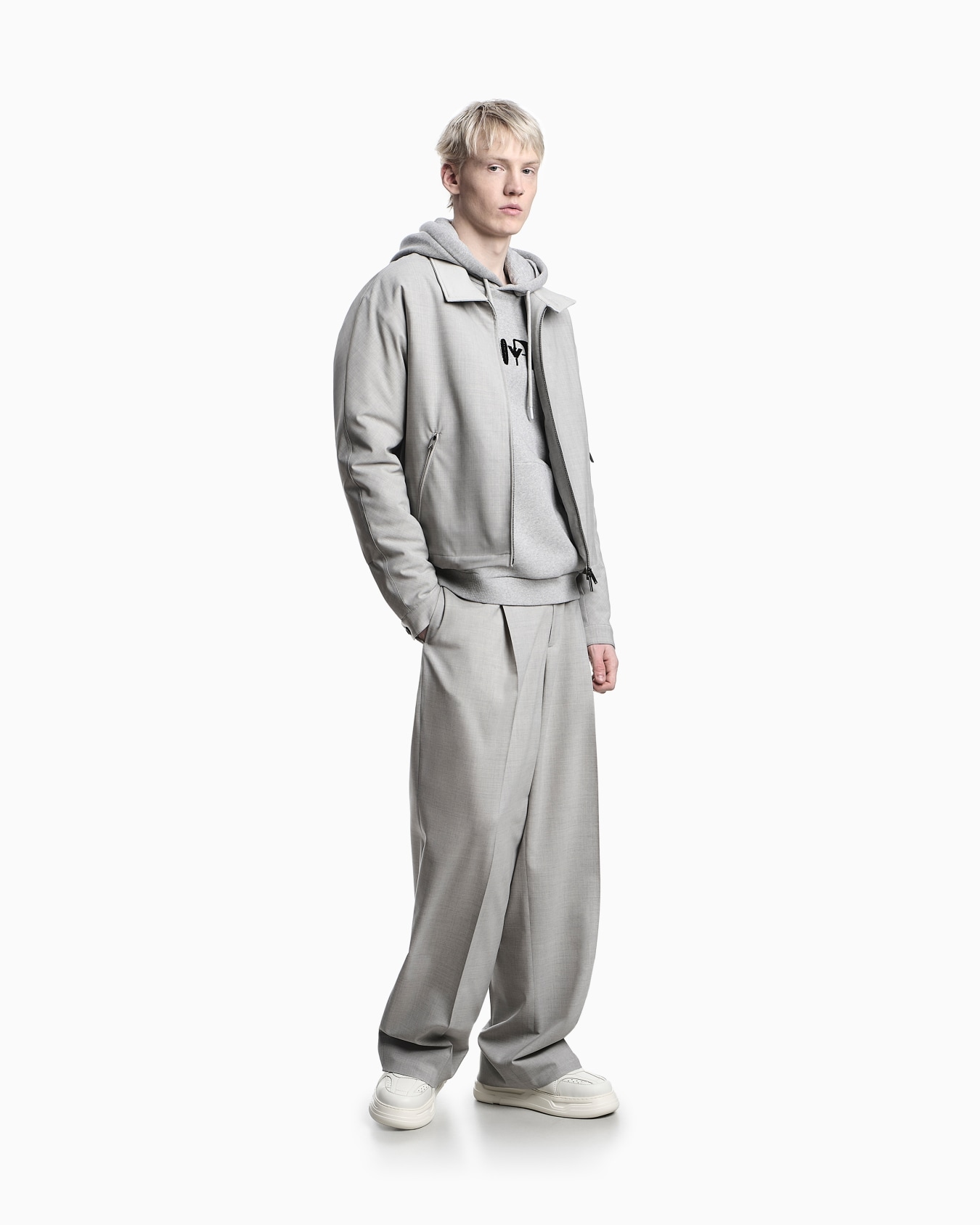 Trousers with pleats and belt in stretch wool canvas Slide 2