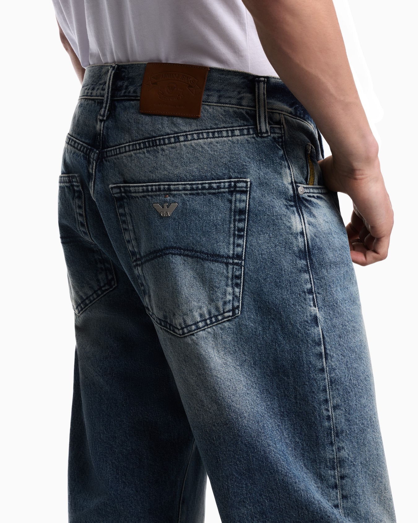 Armani Jeans J70 Comfort Fit Jeans aus Denim Folie 4