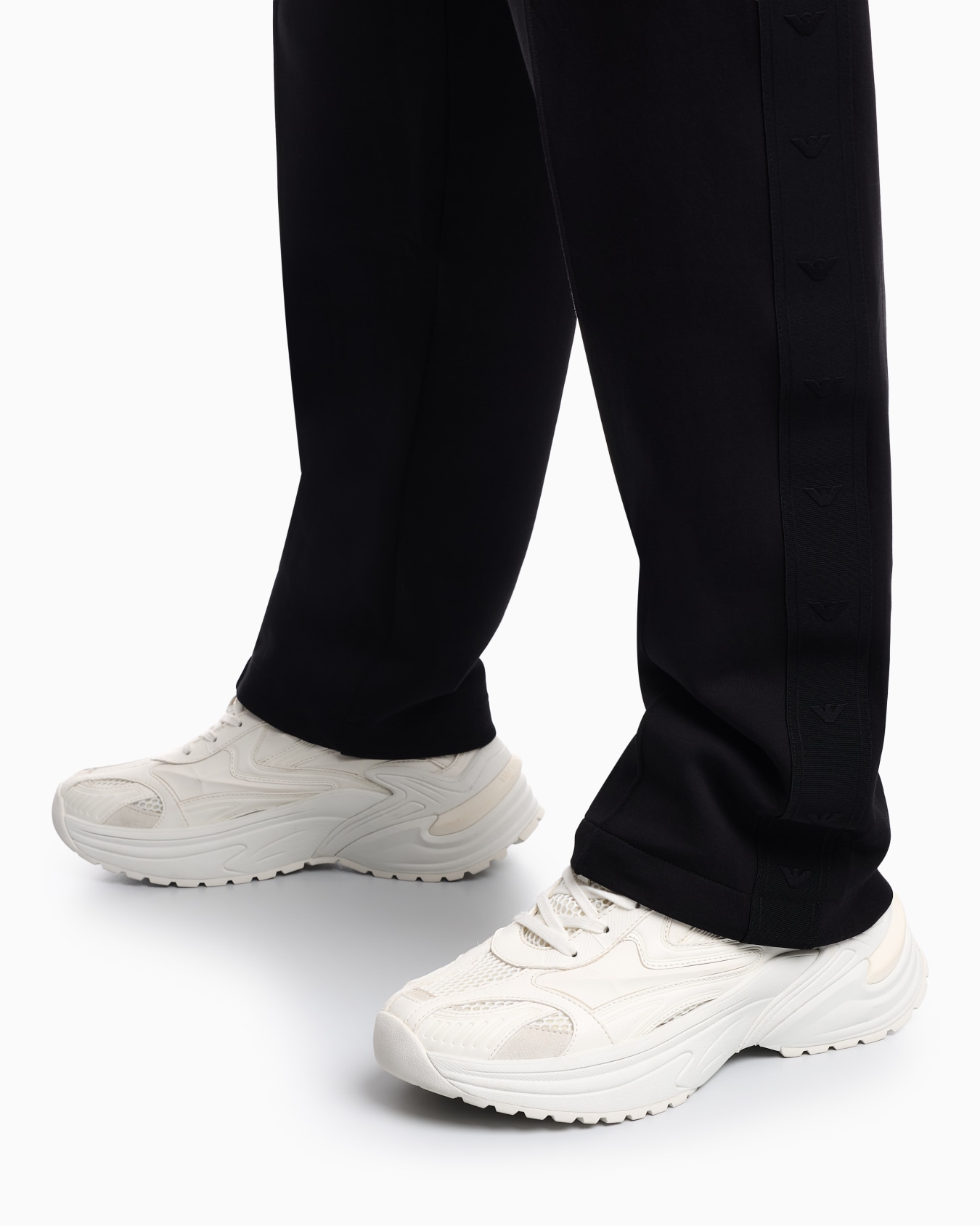 Suede and mesh sneakers Slide 7